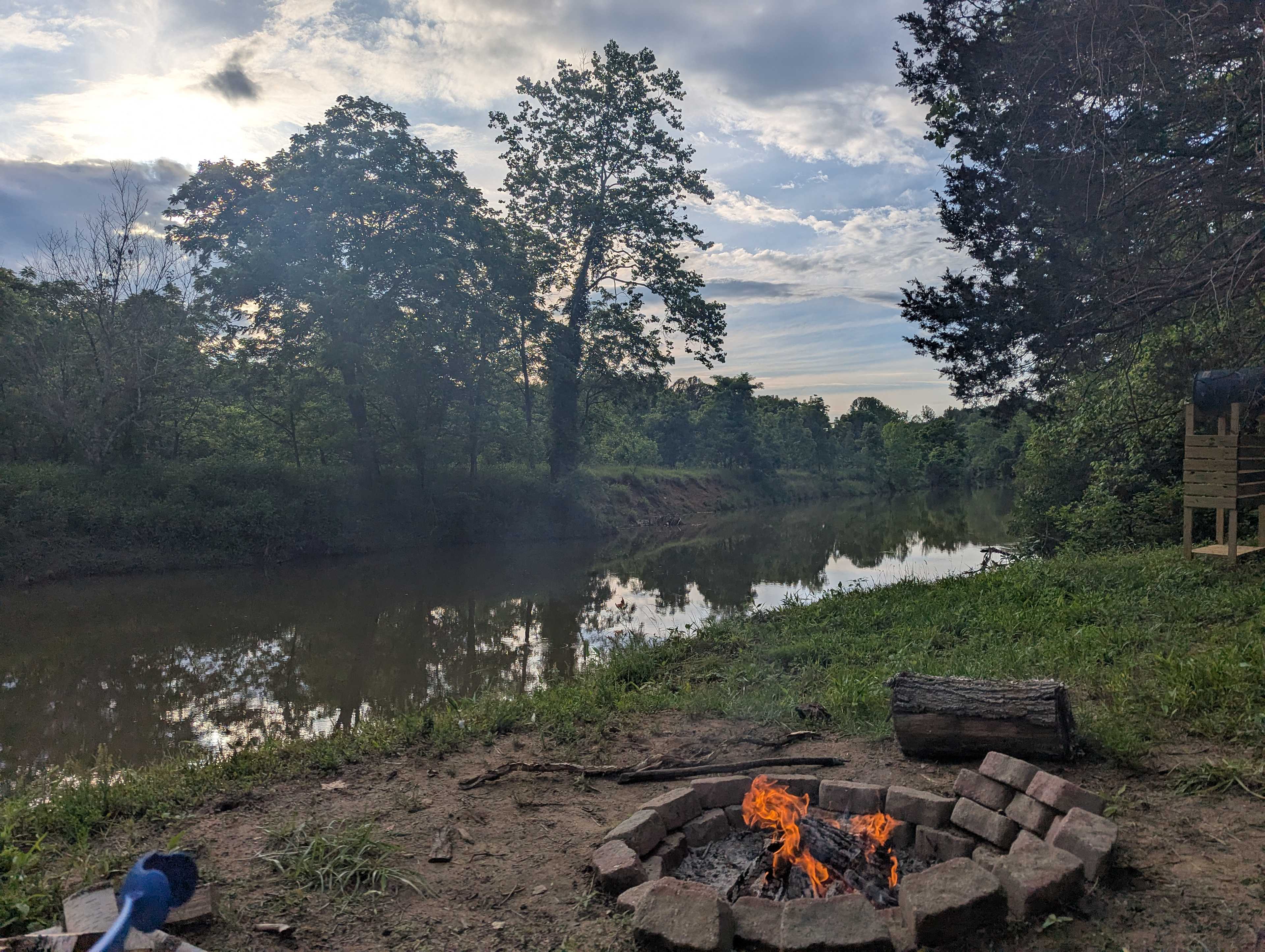 Sunshine and campfire 