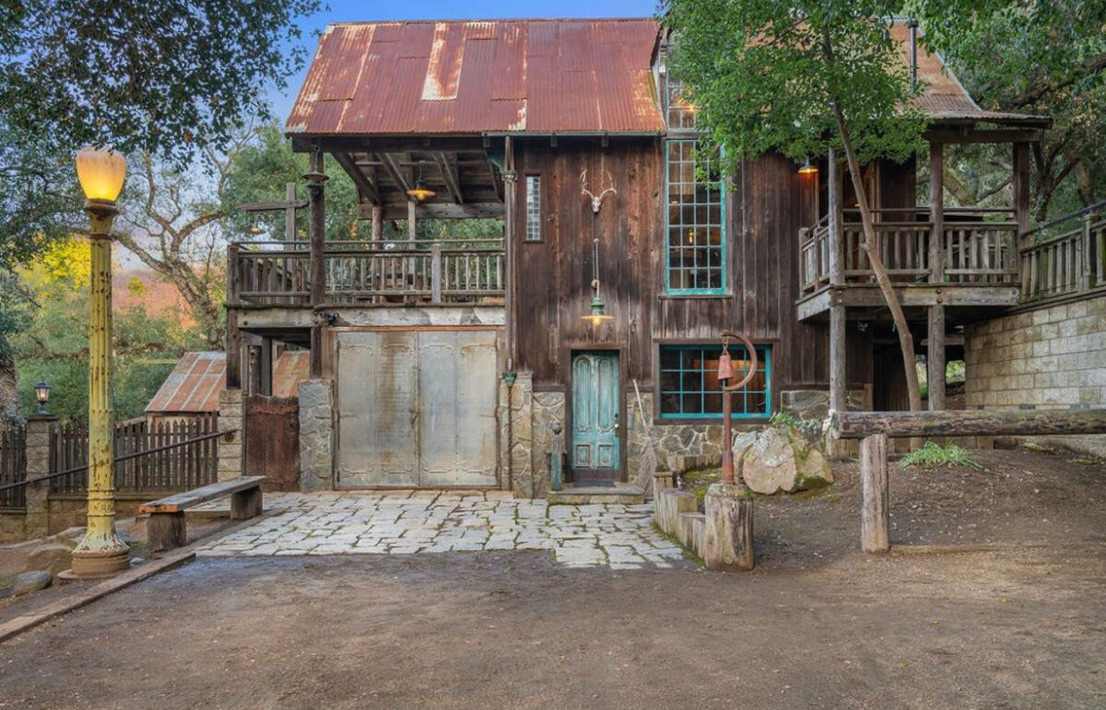 Rustic Wooded Ranch -Creekside Stay