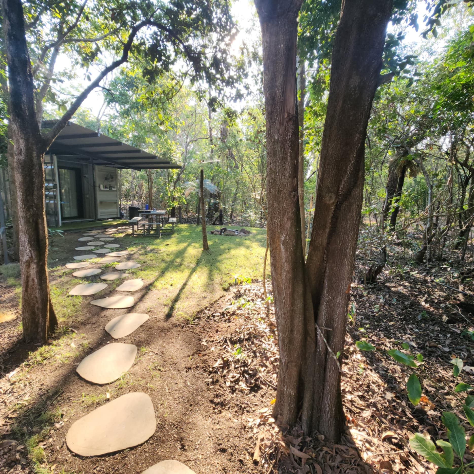 Middle Camp & Stay - Dundee