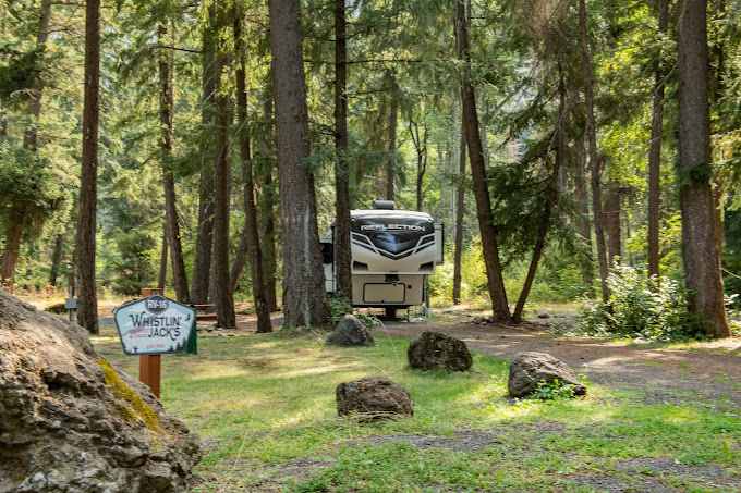 Whistlin' Jack's Outpost Lodge