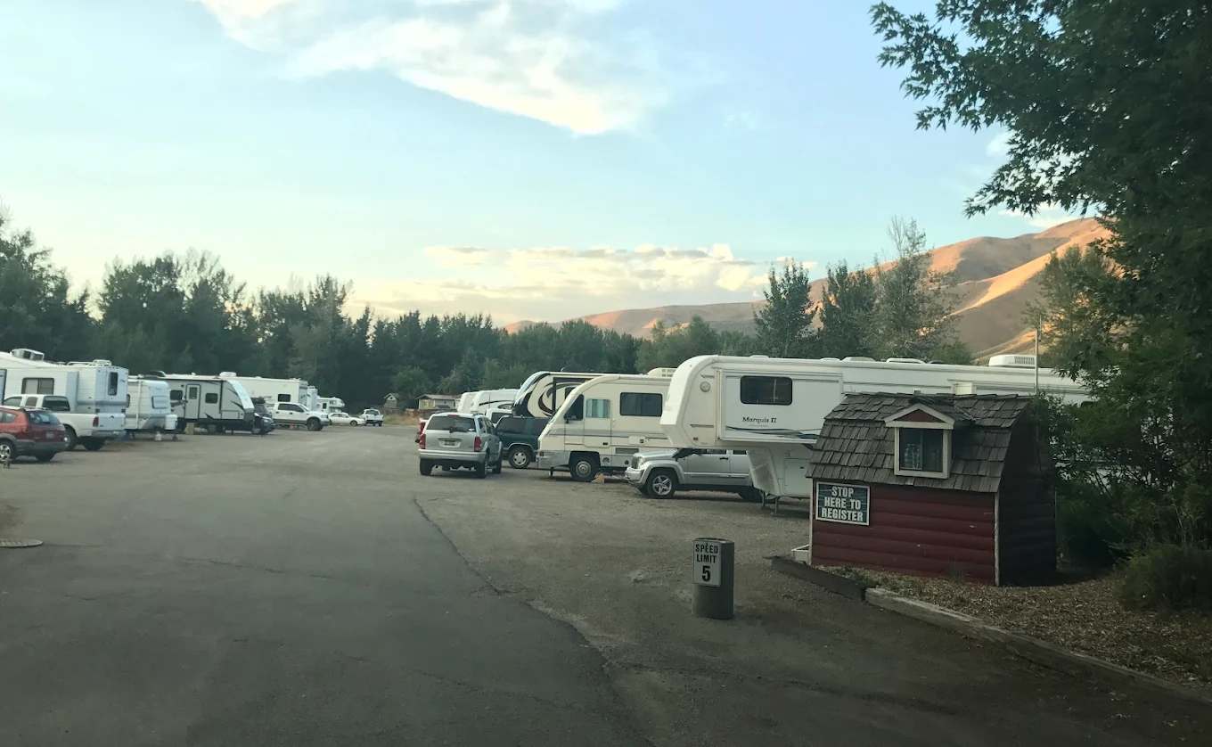 Riverside RV Park and Campground