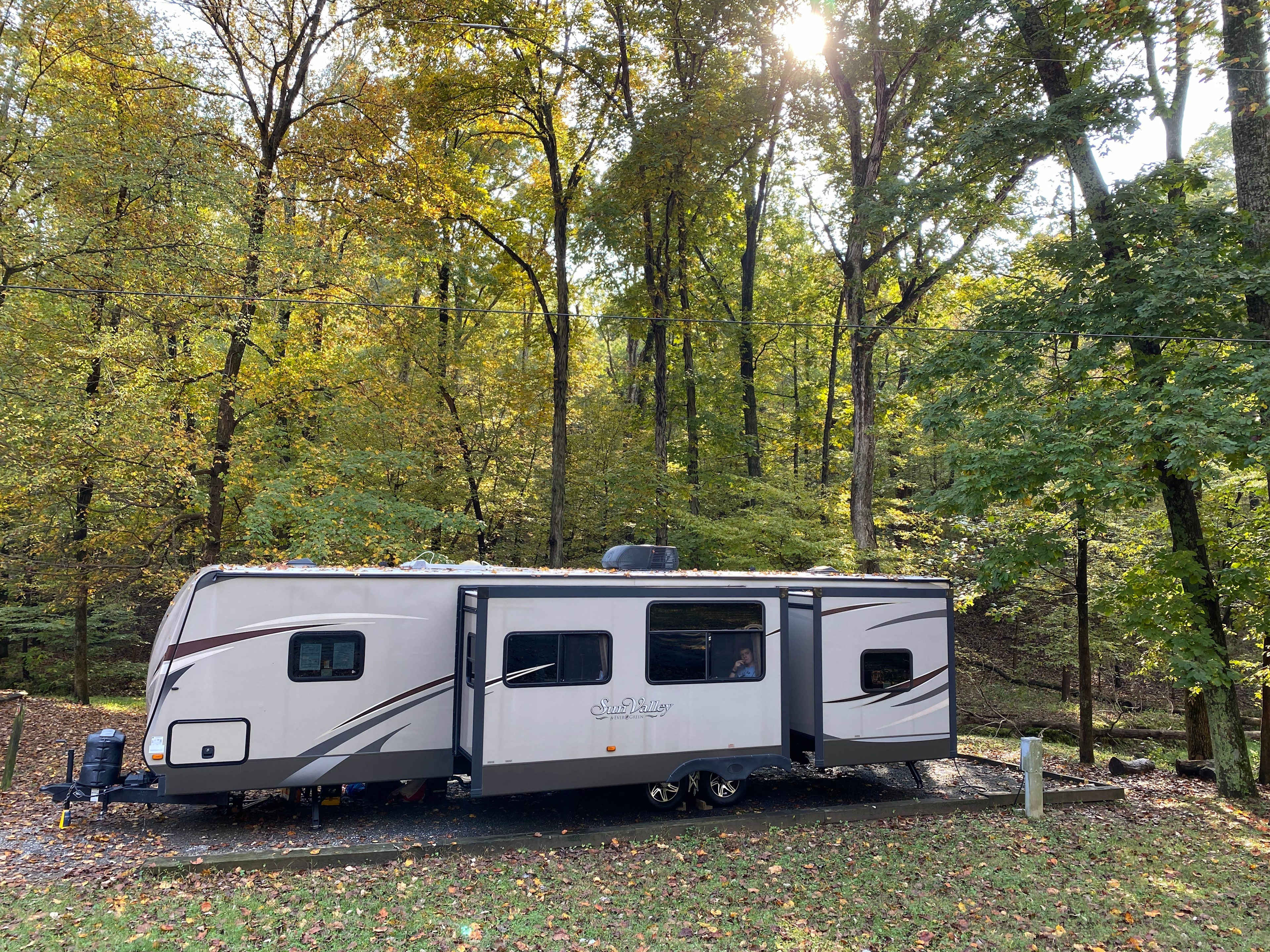 Bee Spring Lodge-Campground