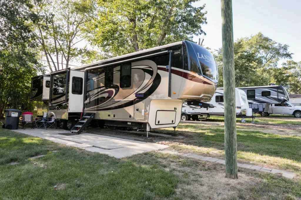 Woodland Village Mobile Home and RV Park