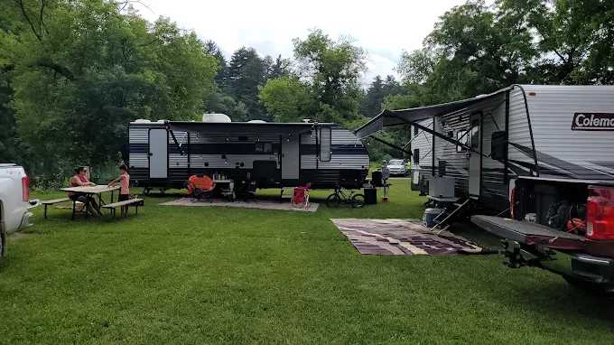 Ehrie Riversedge Campground