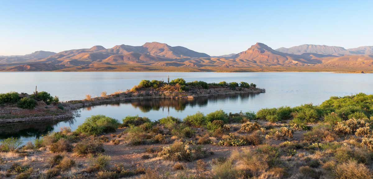 Roosevelt Lake Cottages