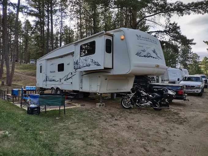 Custer Crazy Horse Campground