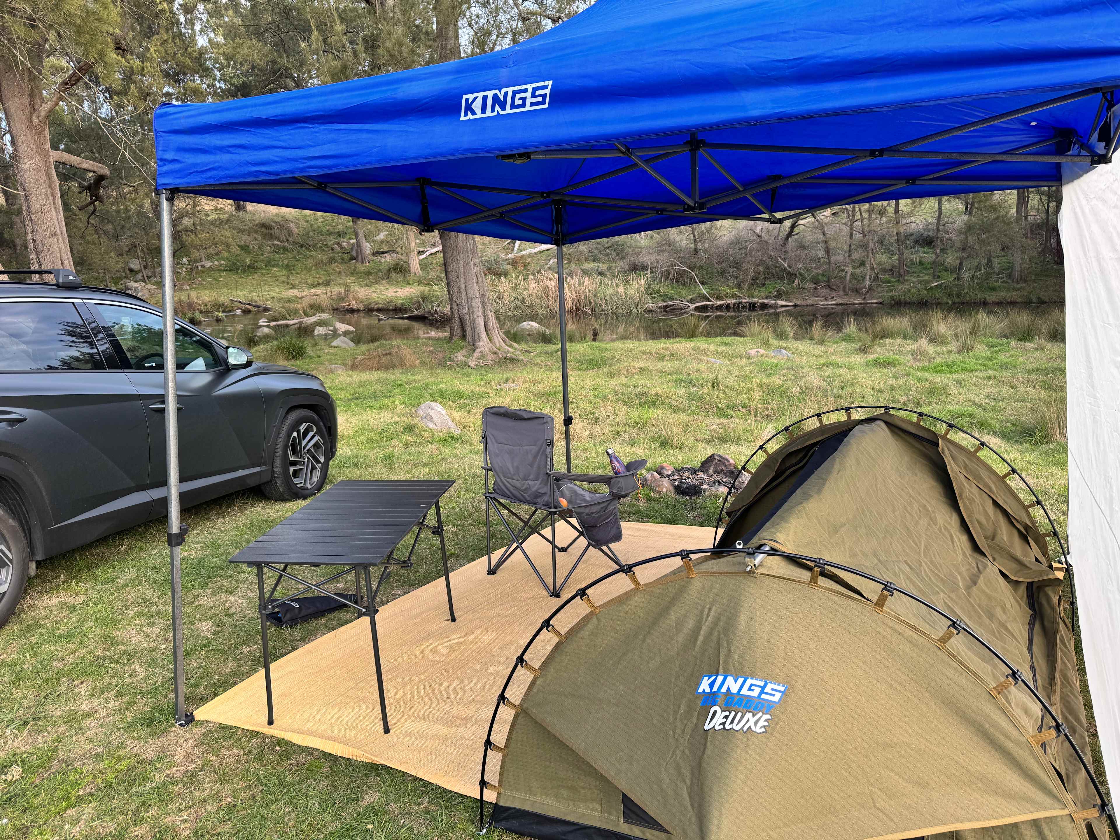 Glenroy Cottages and Camping