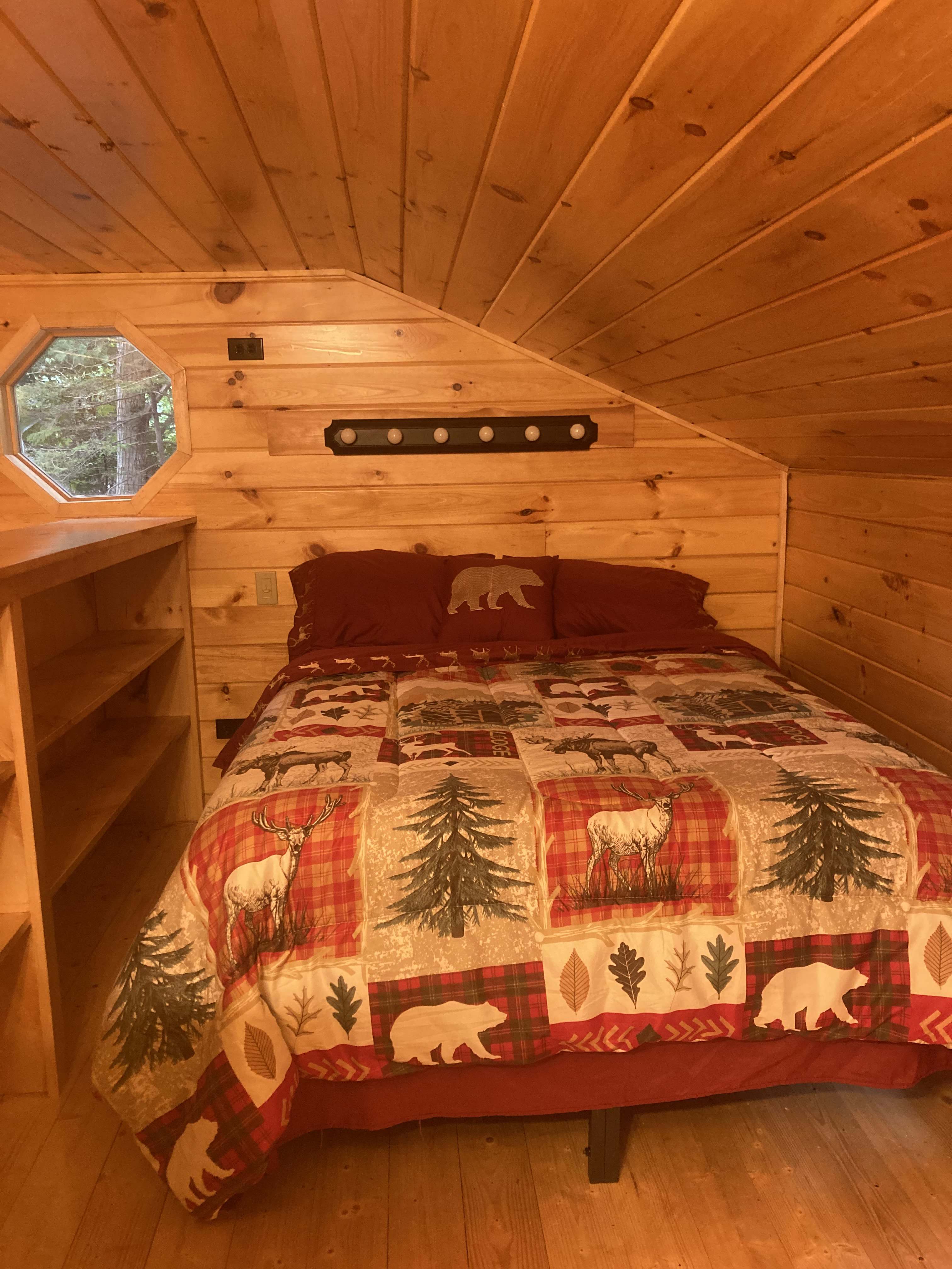 Vana Kuti-cabin in the woods