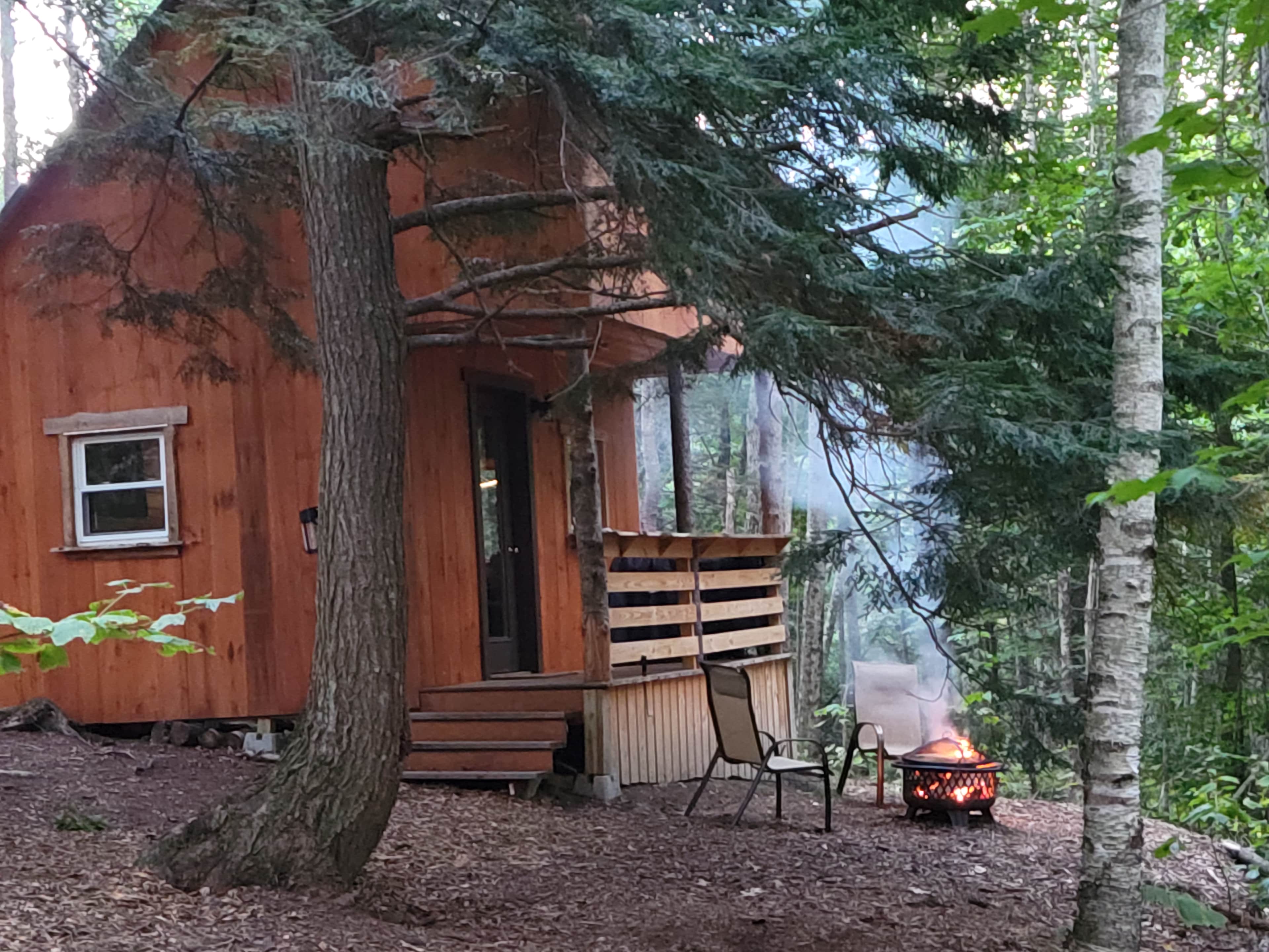Vana Kuti-cabin in the woods