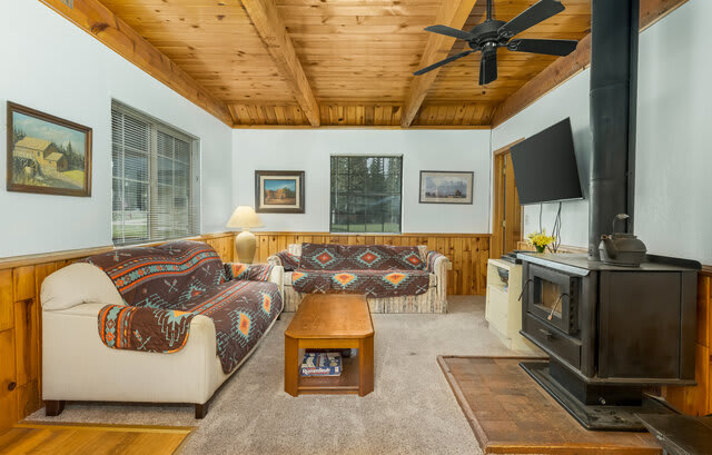 Bear Paw Lodge Ponderosa Creekside