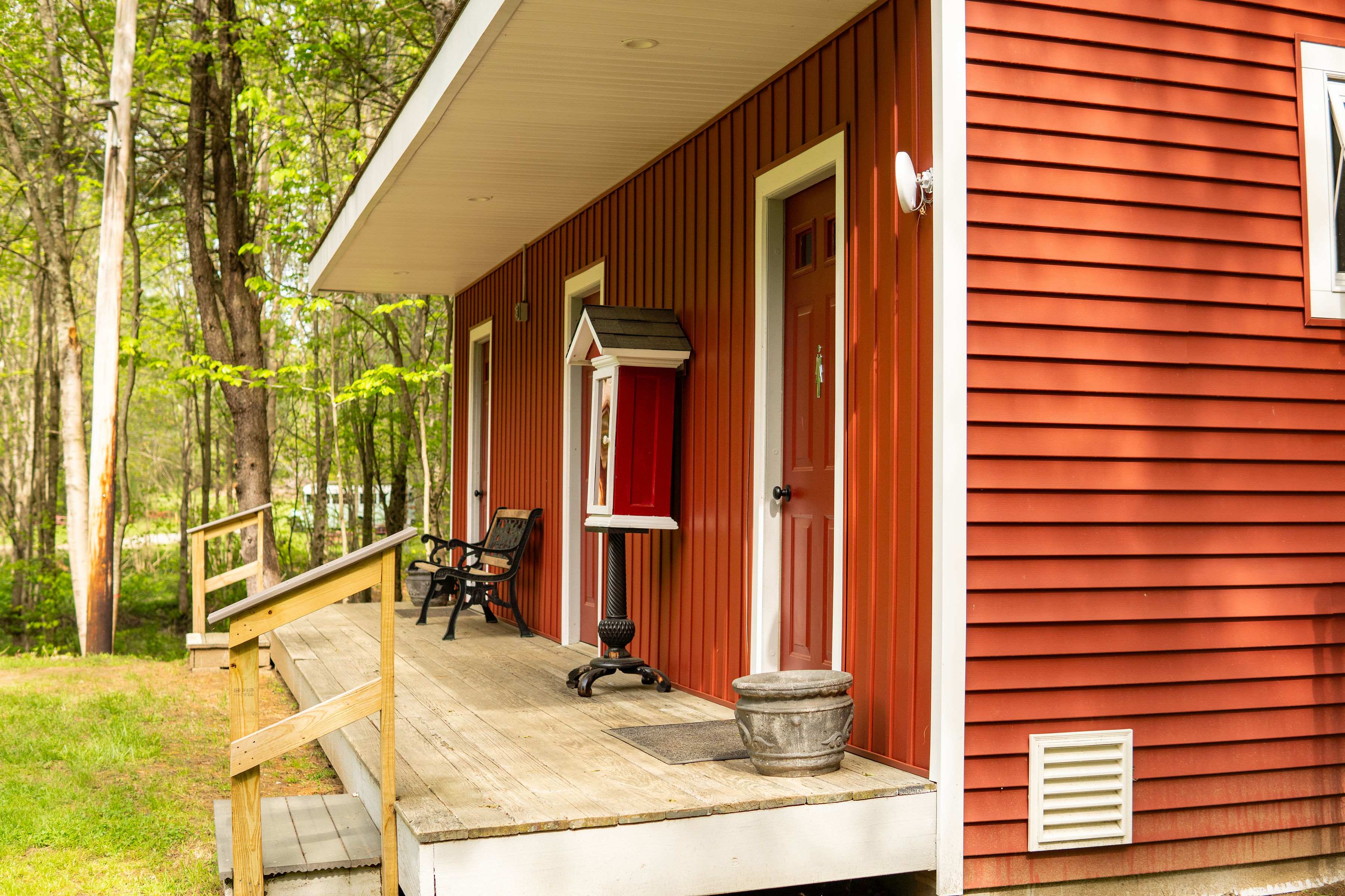 Clean bath house with hot showers and coin-op laundry... plus a free library!