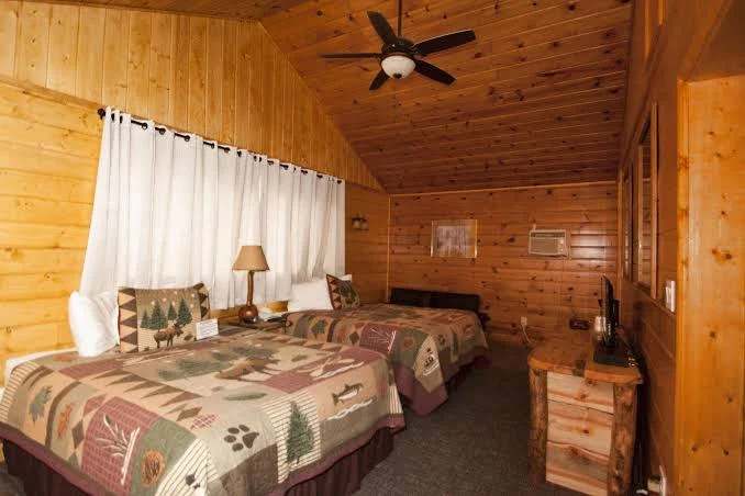 Yellowstone Valley Inn & RV Park