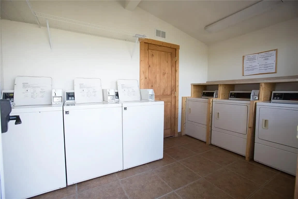 Coin-operated laundry room