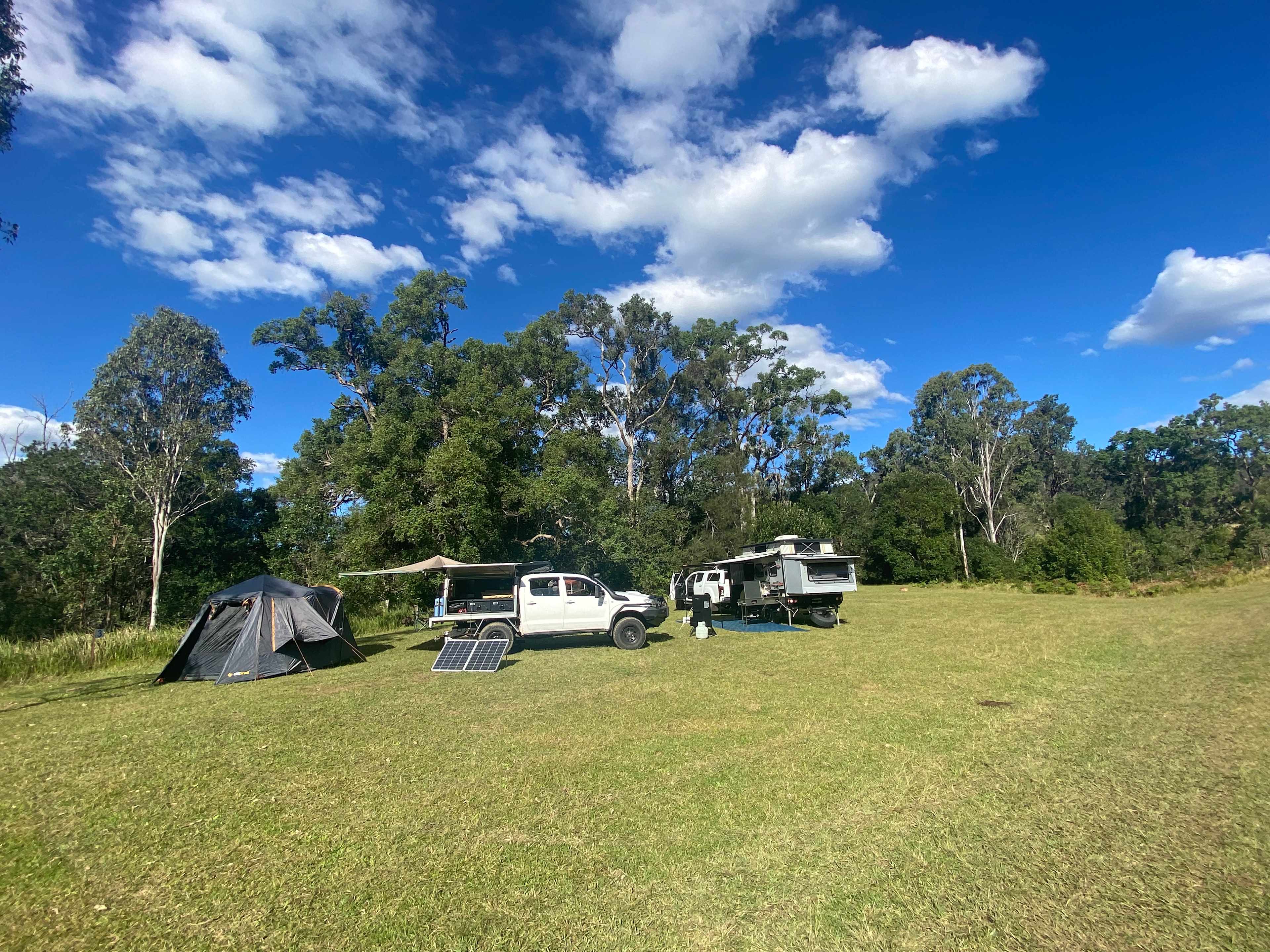 Oxley Riverside Campsites