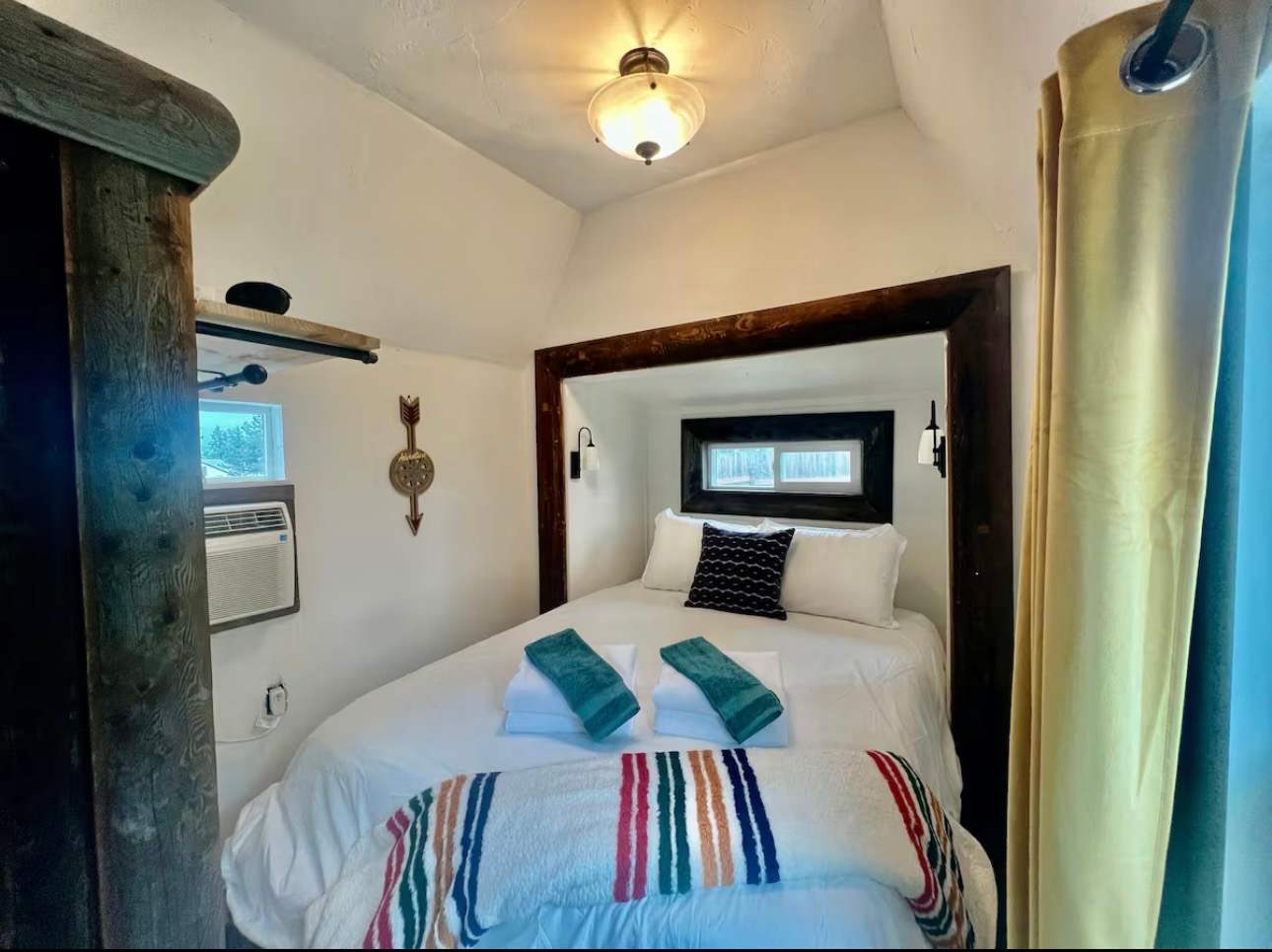River Ranch - Private beach