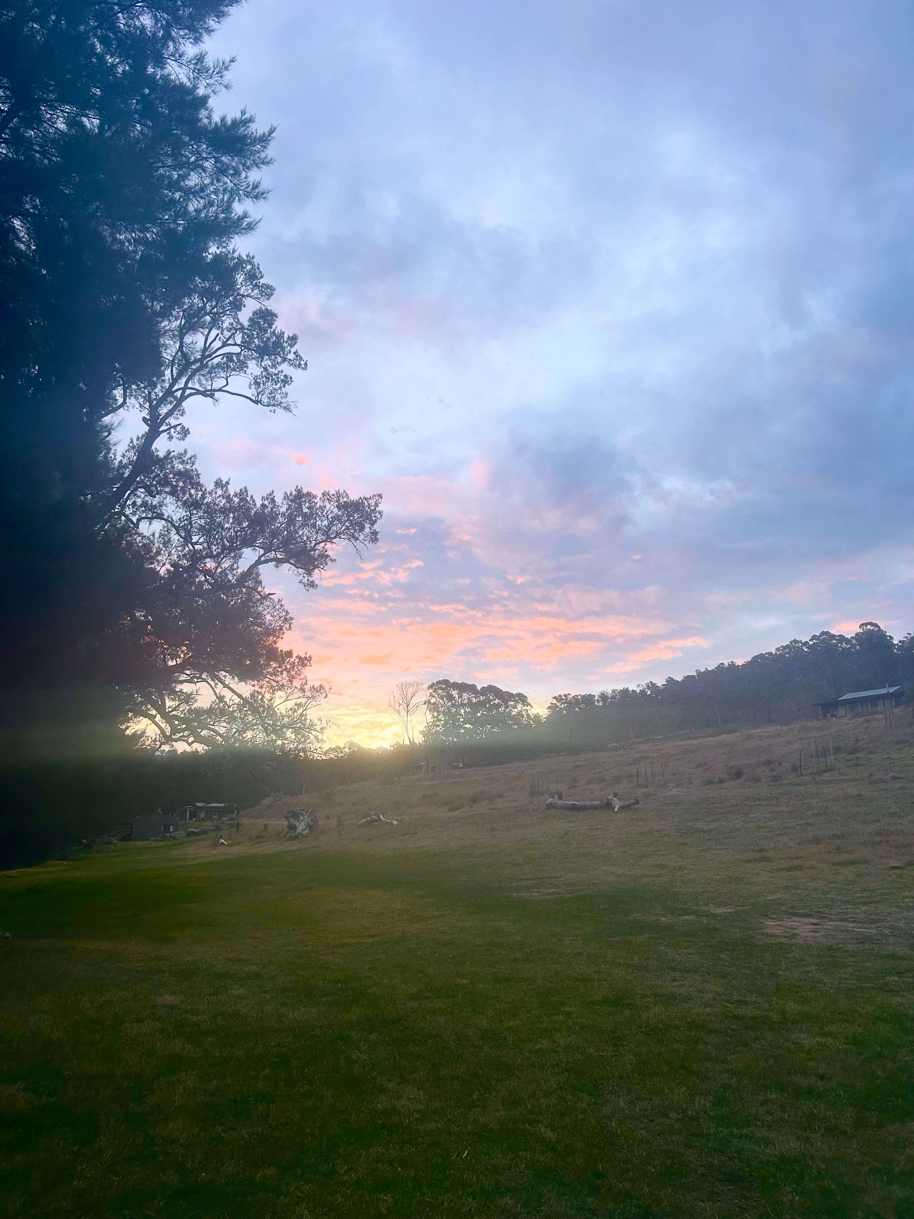 Glenroy Cottages and Camping