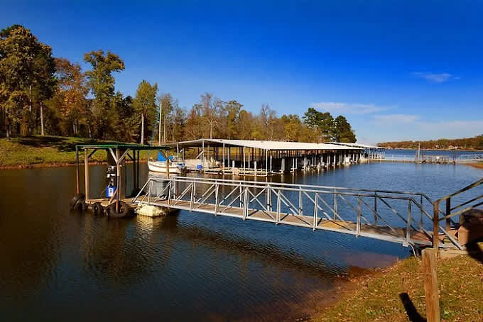 Big Al's Barefoot Bay