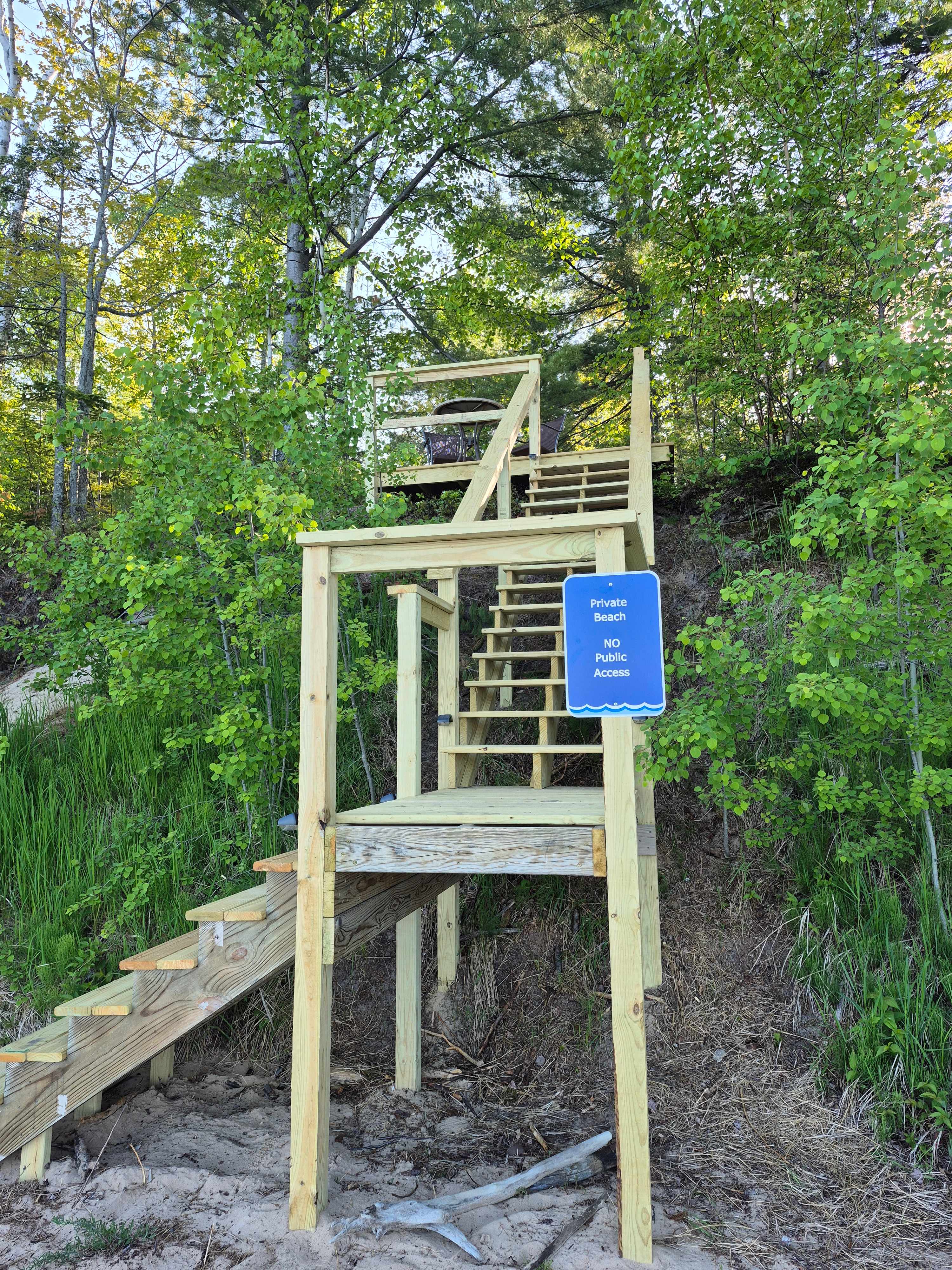 Access to beach 