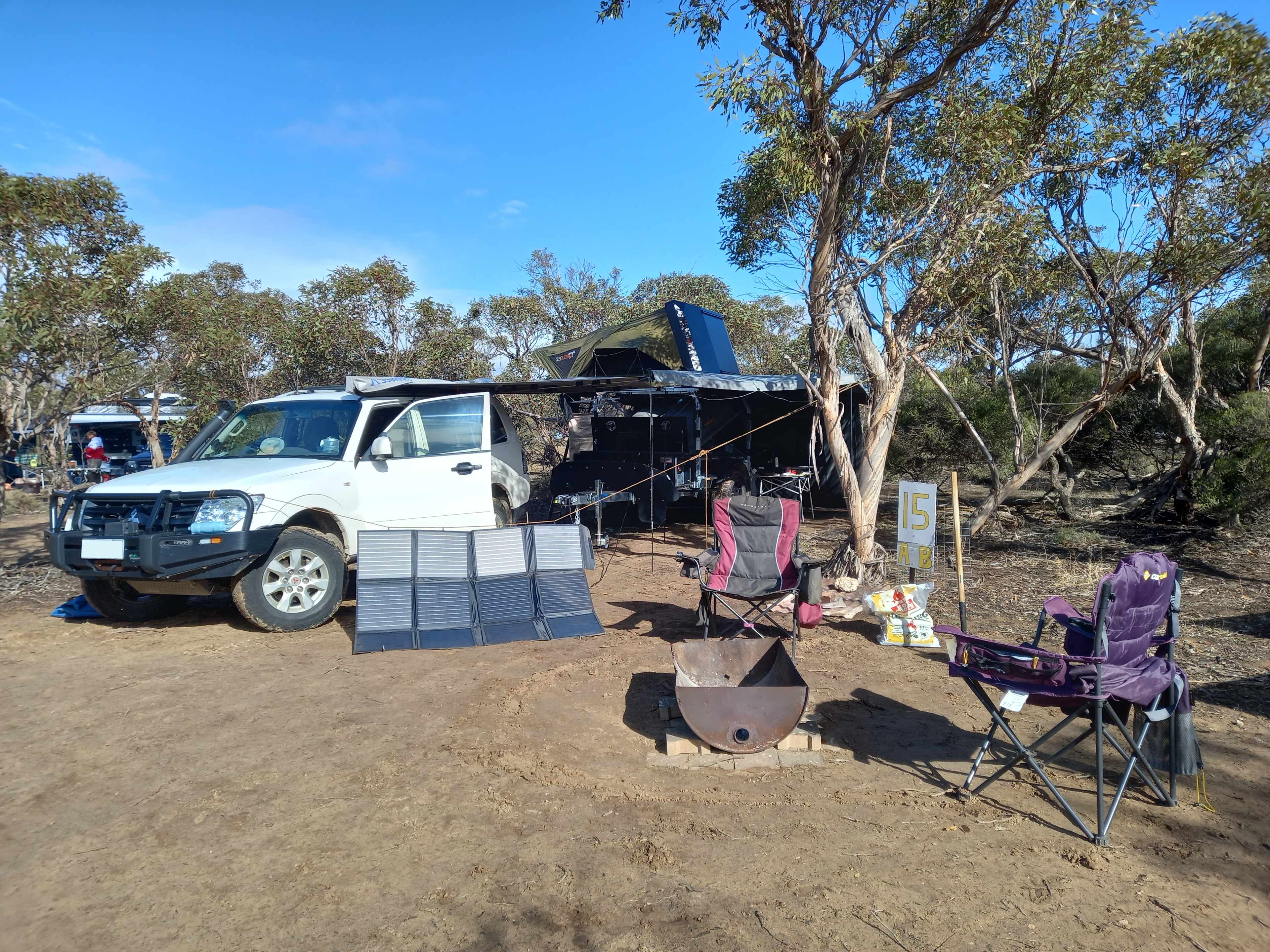 Currawong Corner - Vans, RV & tents