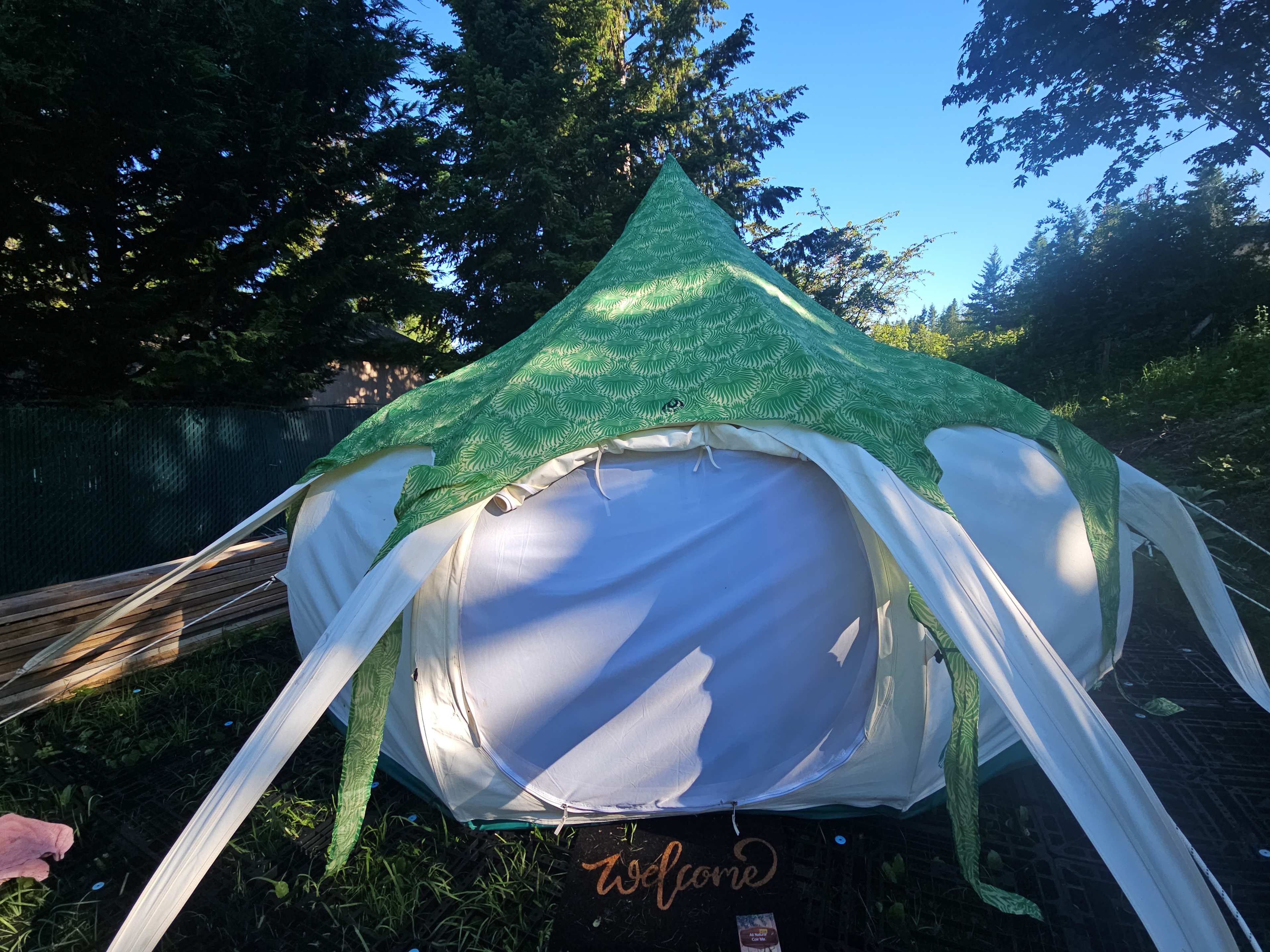 AppleTree Tent Site  ModernBathroom