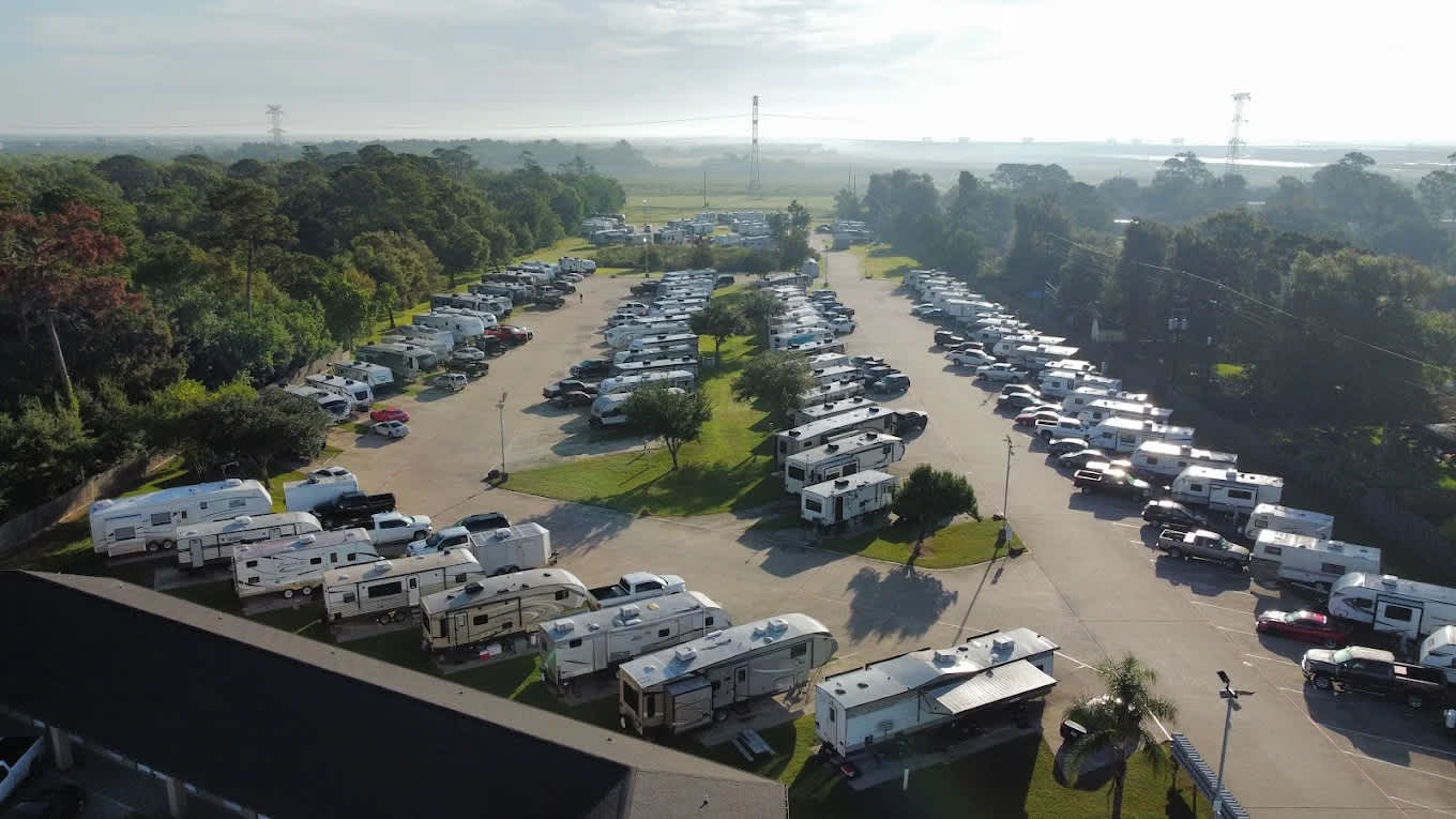 Pine Lakes RV Resort