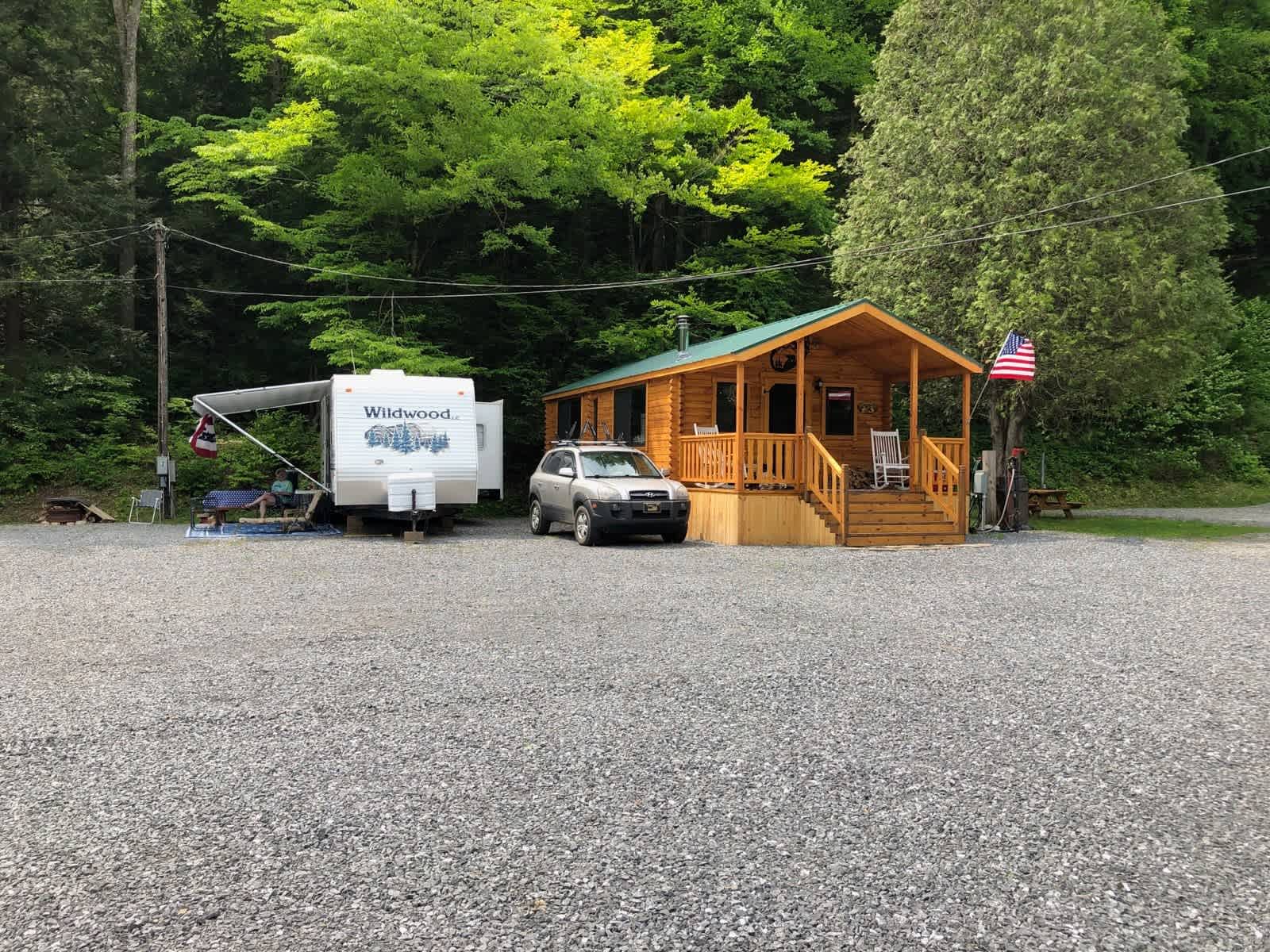 Lakeview Store LLC. Cabins and RV Camping