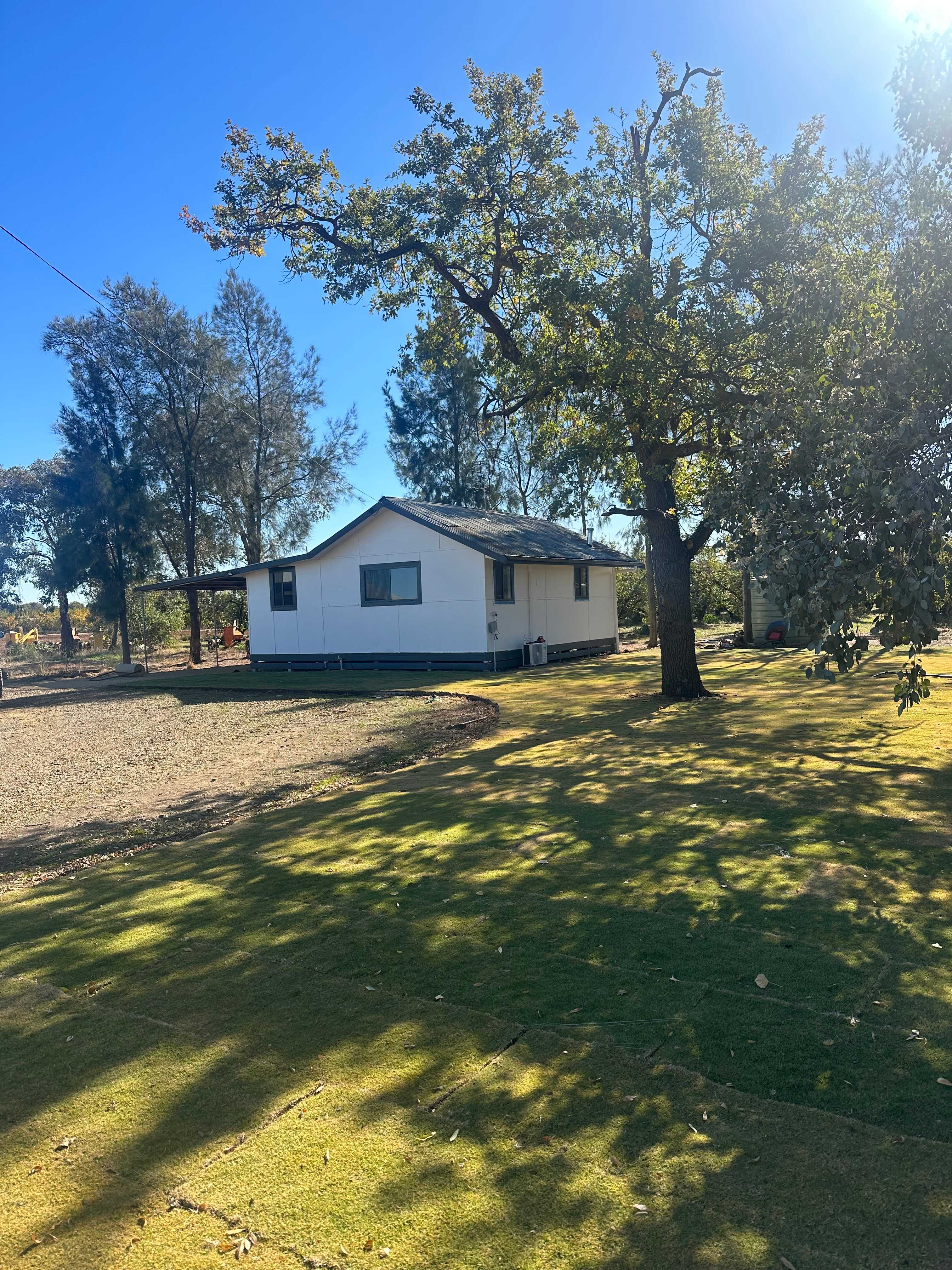 The Pickers Hut