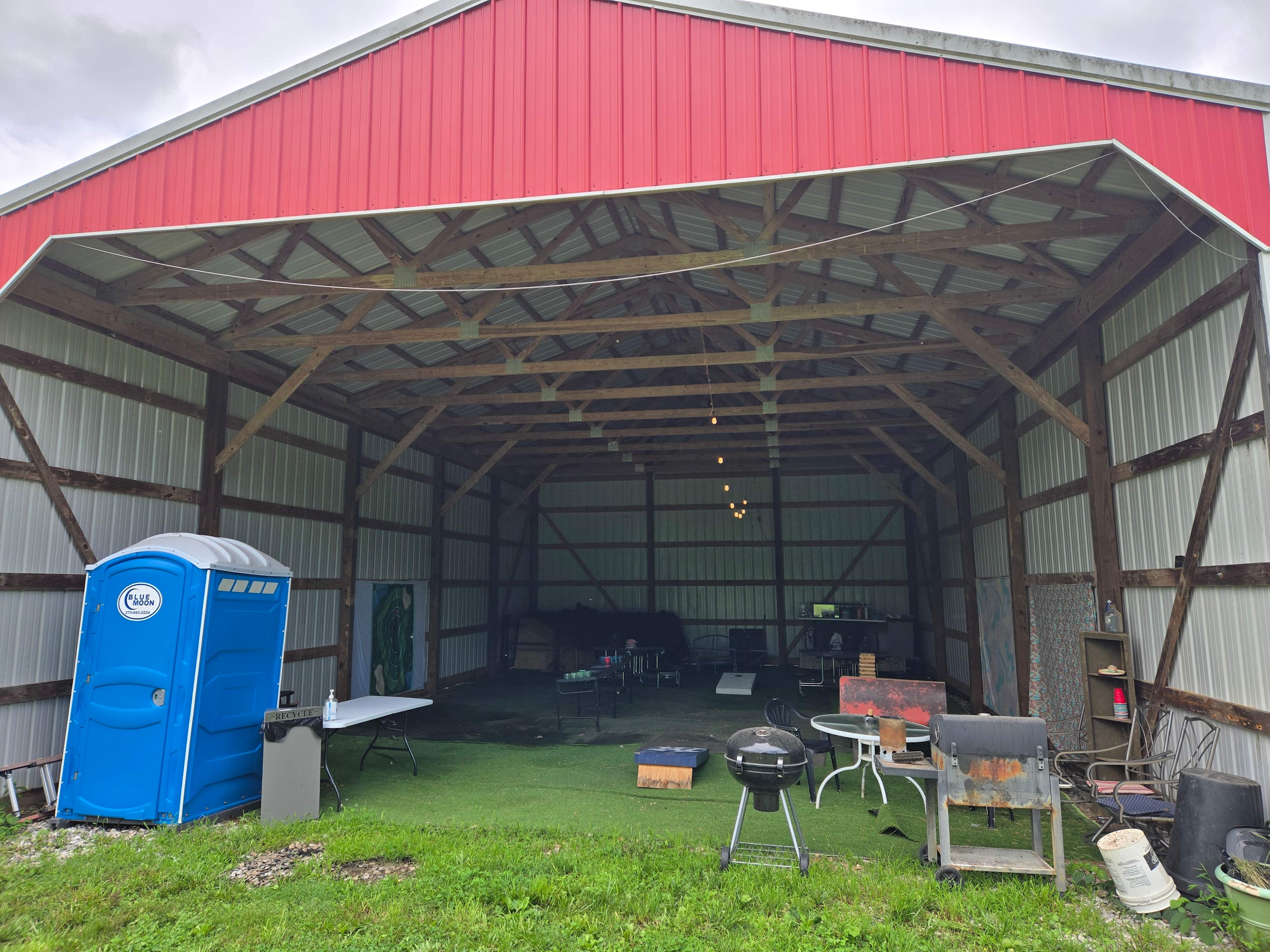 4J Farms- The Red Barn