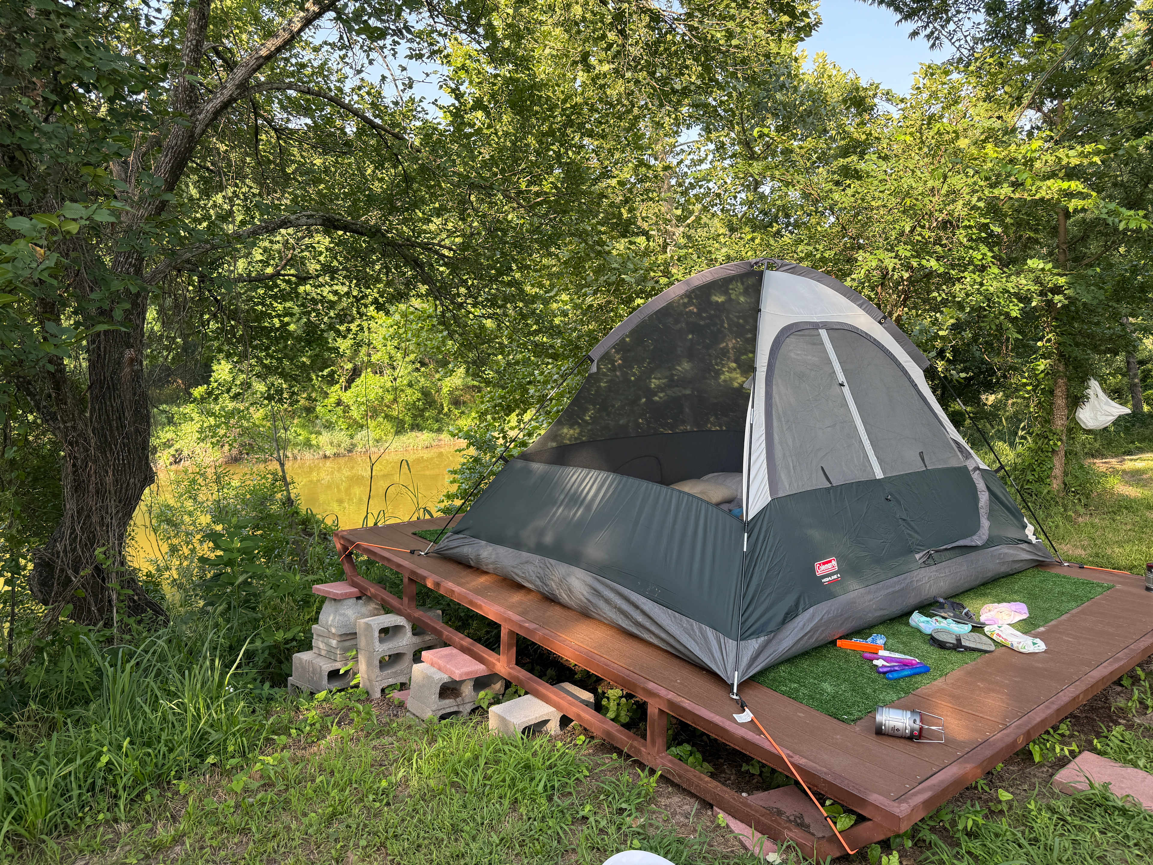 Pecans on the Paluxy - River Views
