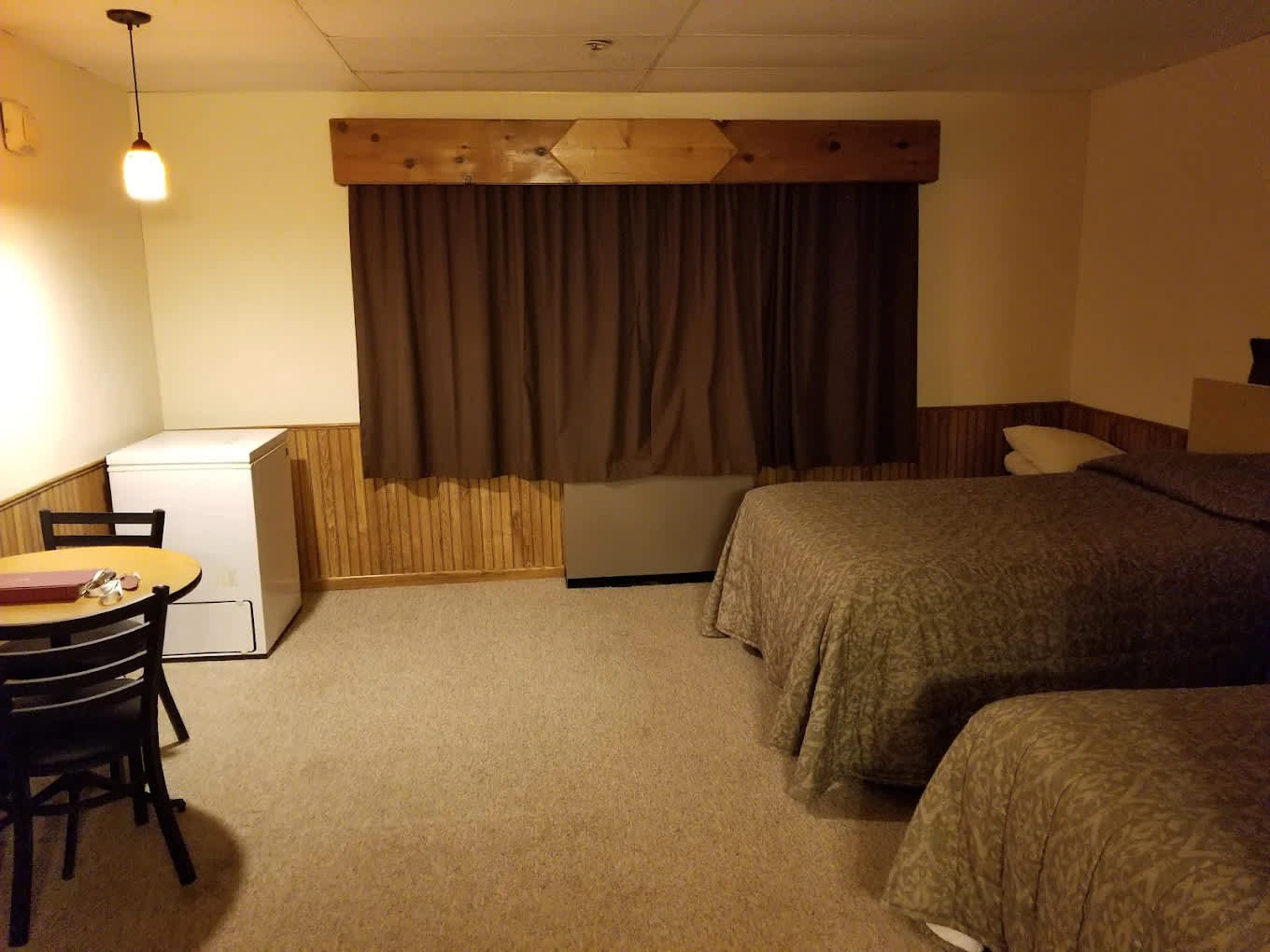 Sportsmans Lodge