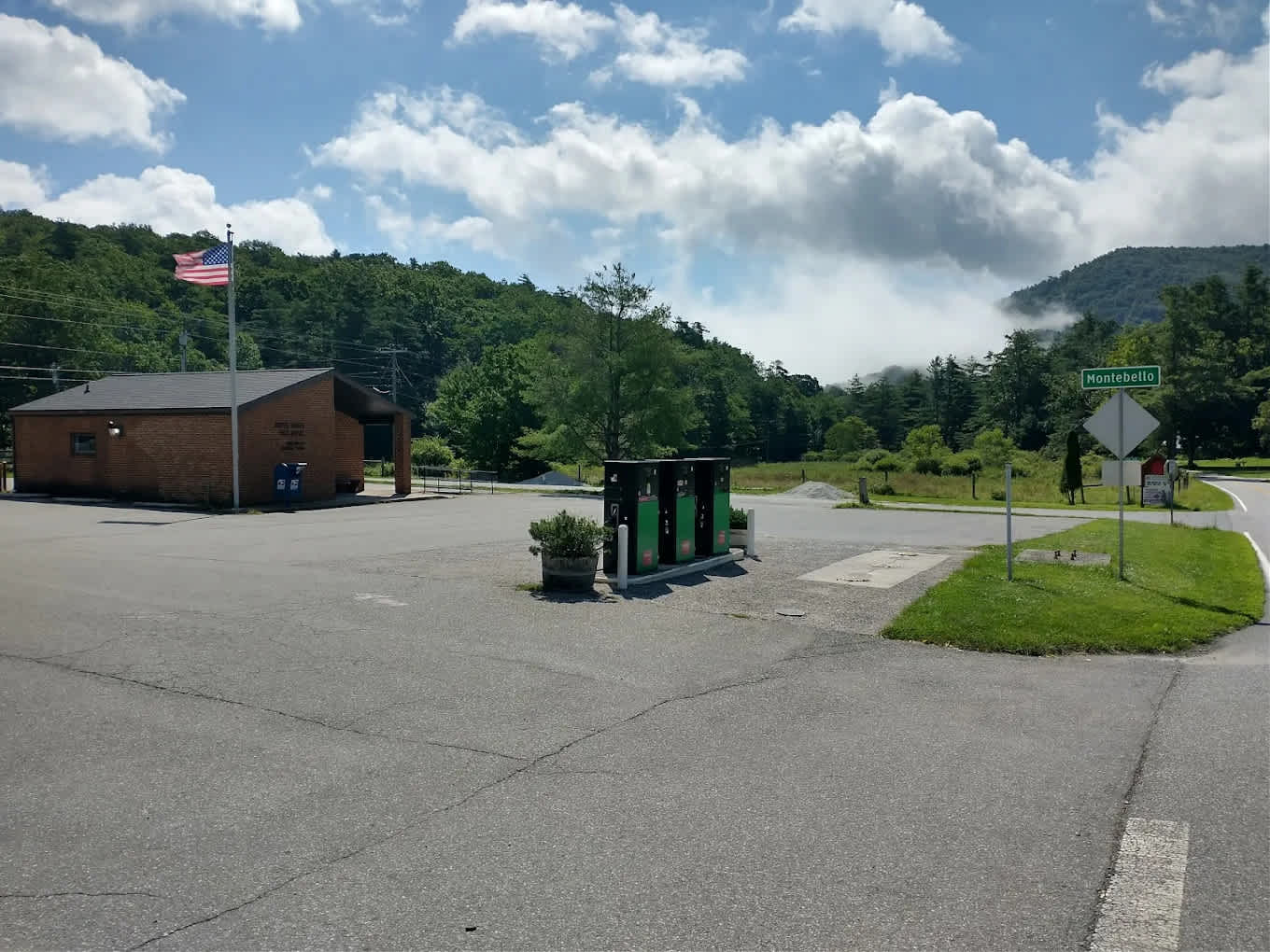 Montebello Camping & Fishing Resort