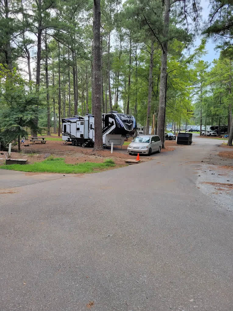 Allatoona Landing Marine Resort
