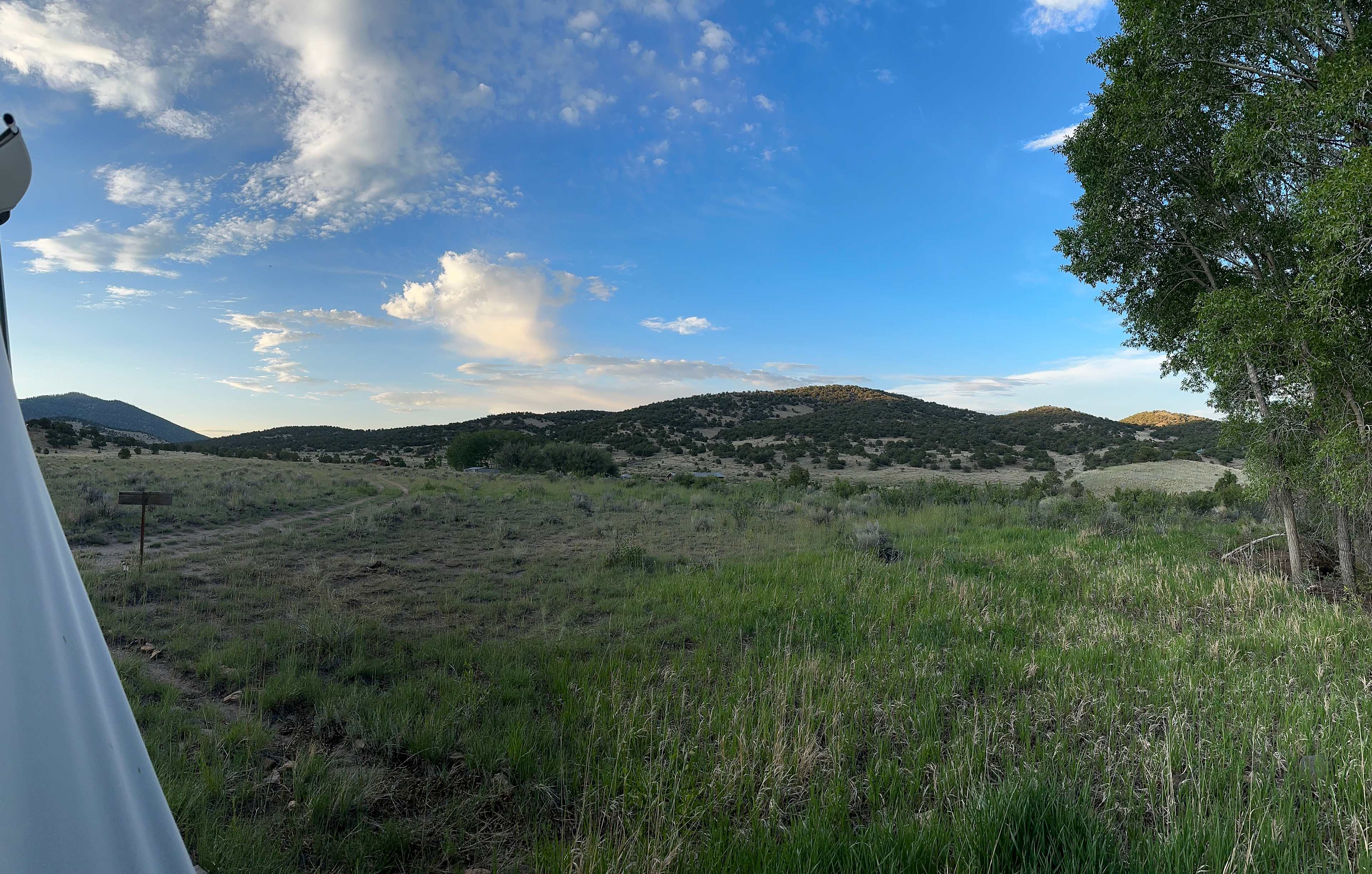 New Sky Ranch : Eco-building + Art