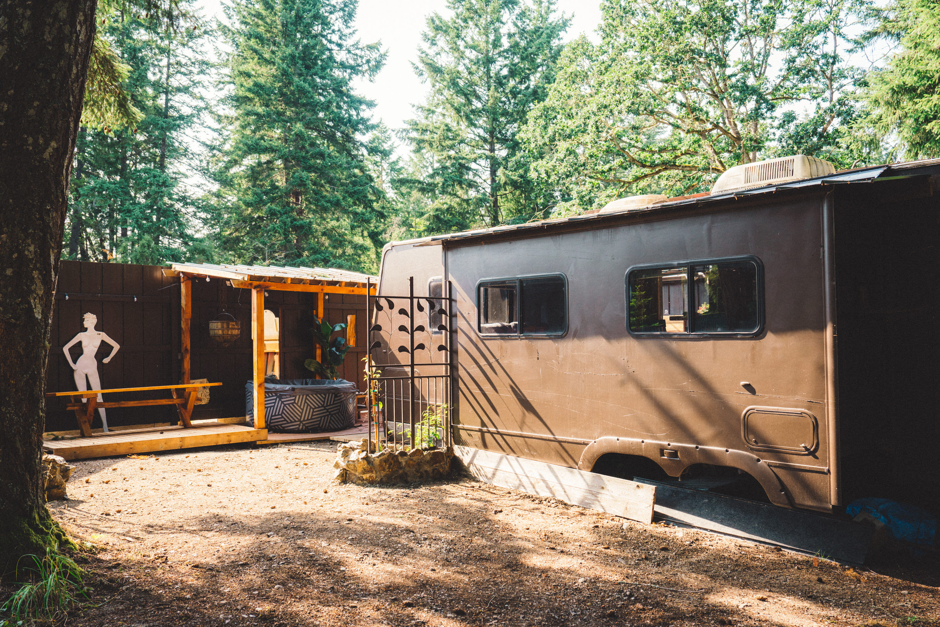 The trailer as seen from its yard.
