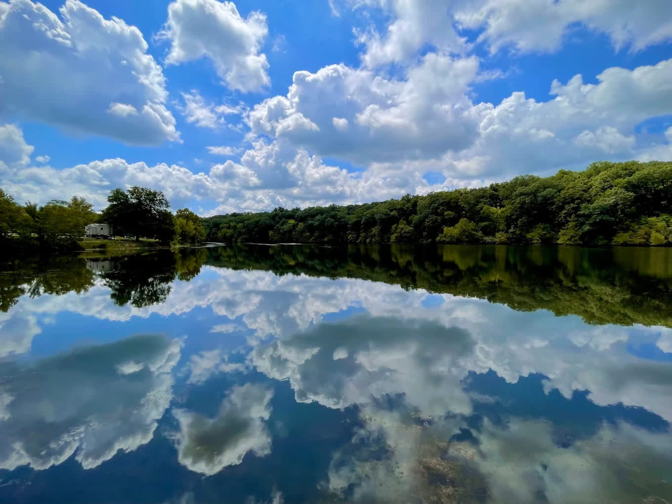 Lake Paradise Resort