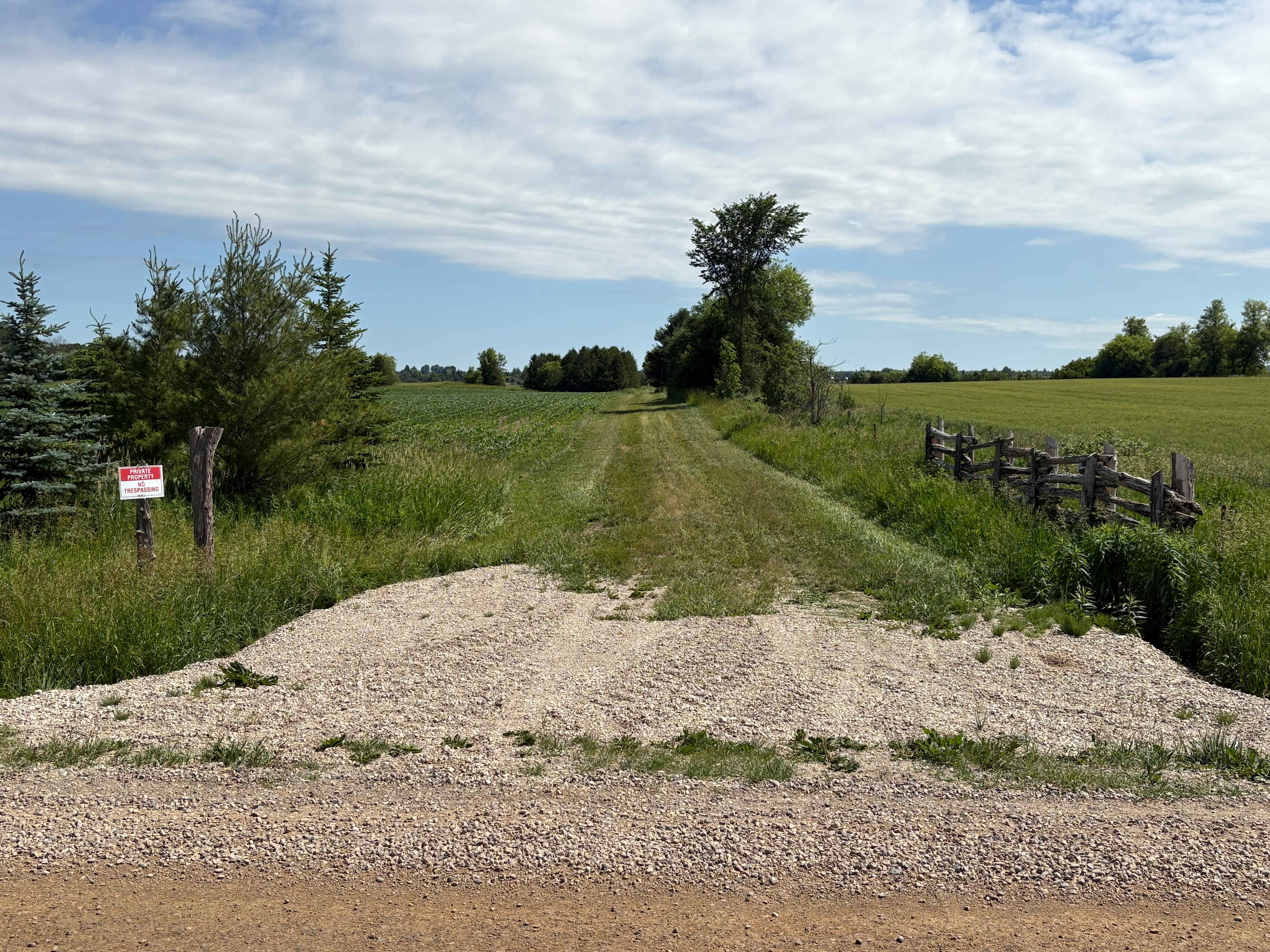 Entrance to the field. 