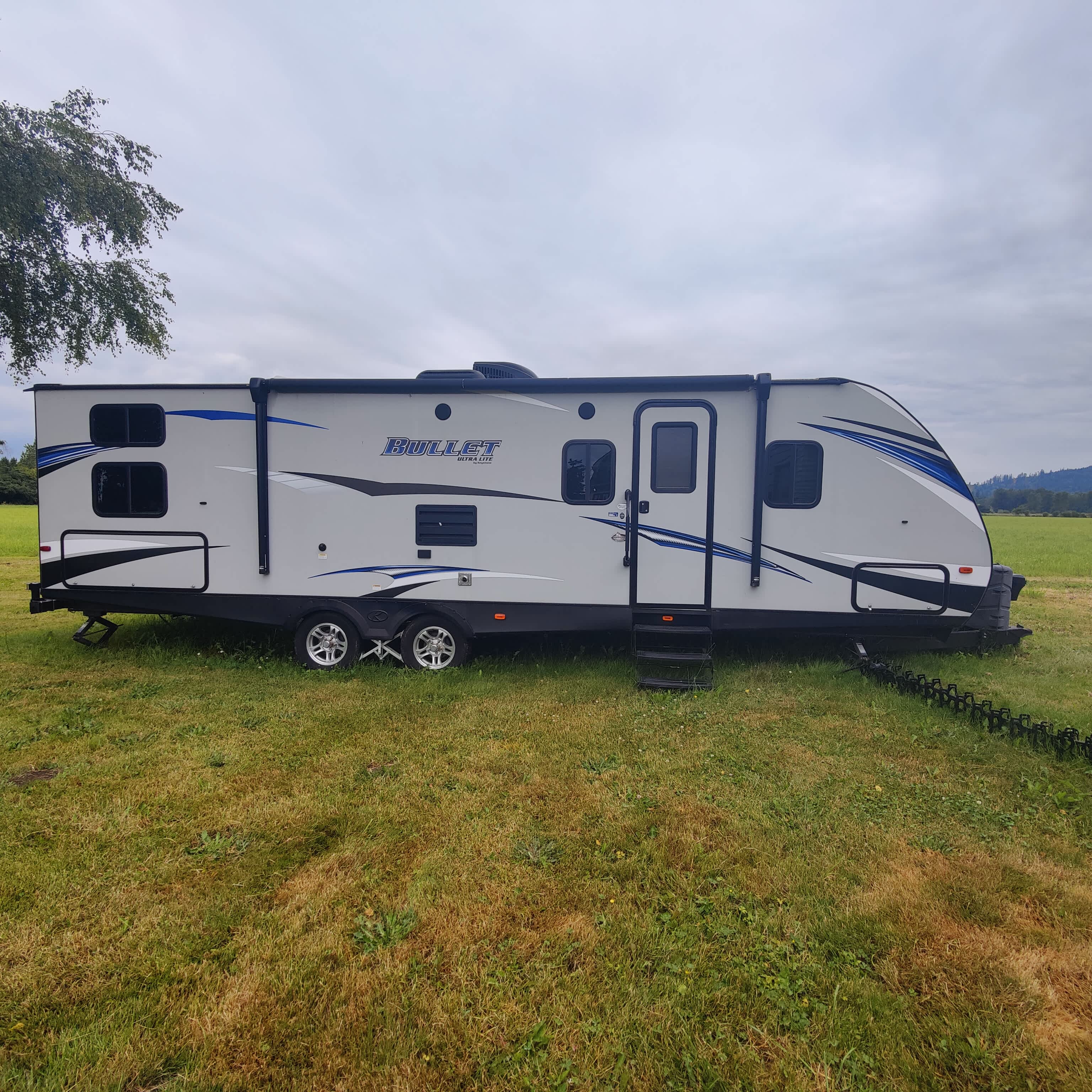 Comfy RV in a Peaceful Setting