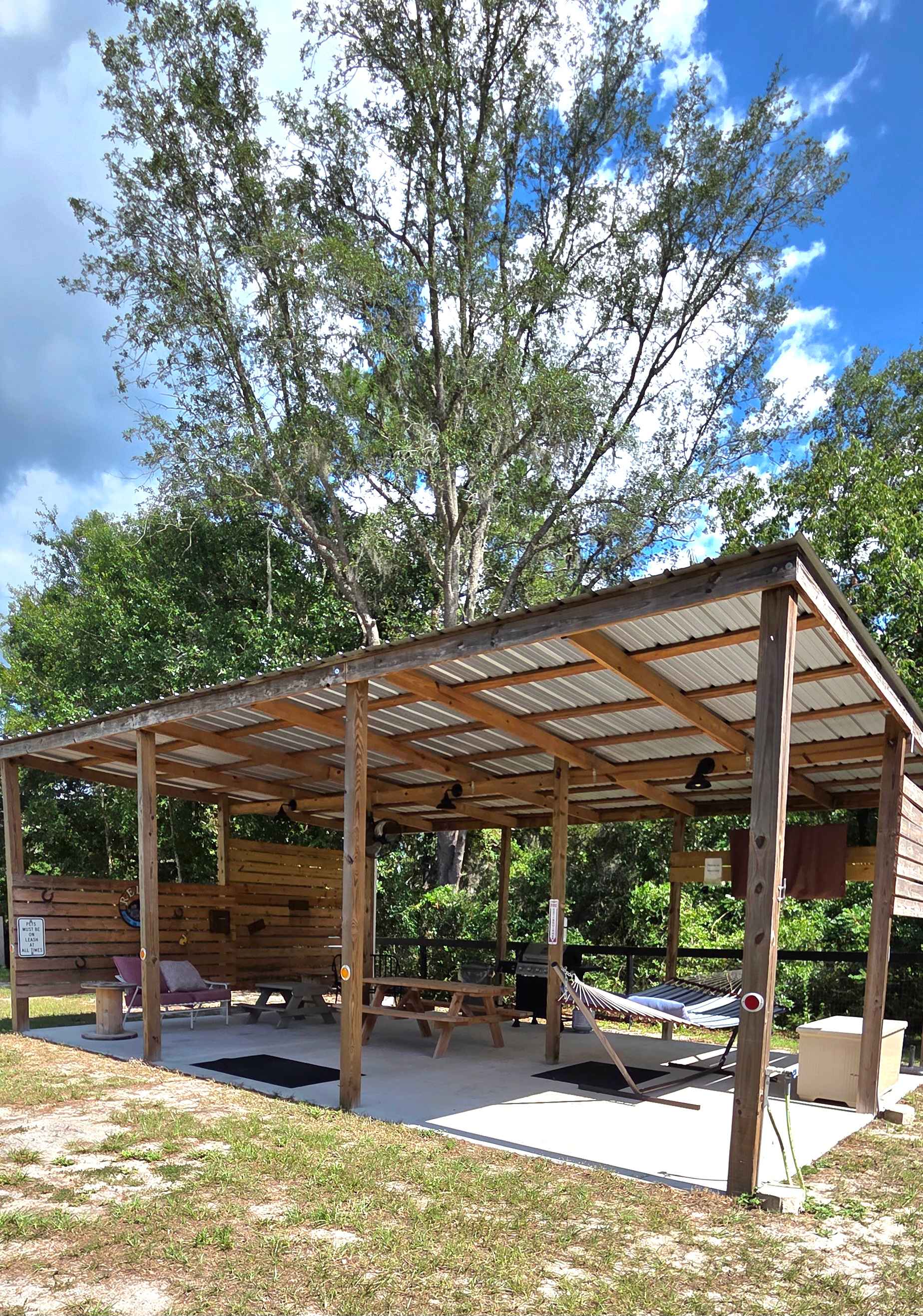 Site, park camper alongside the pavilion.