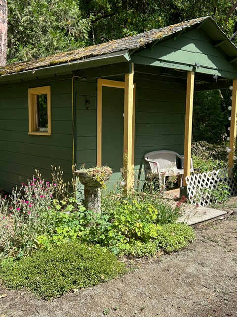 Flower Cottage
