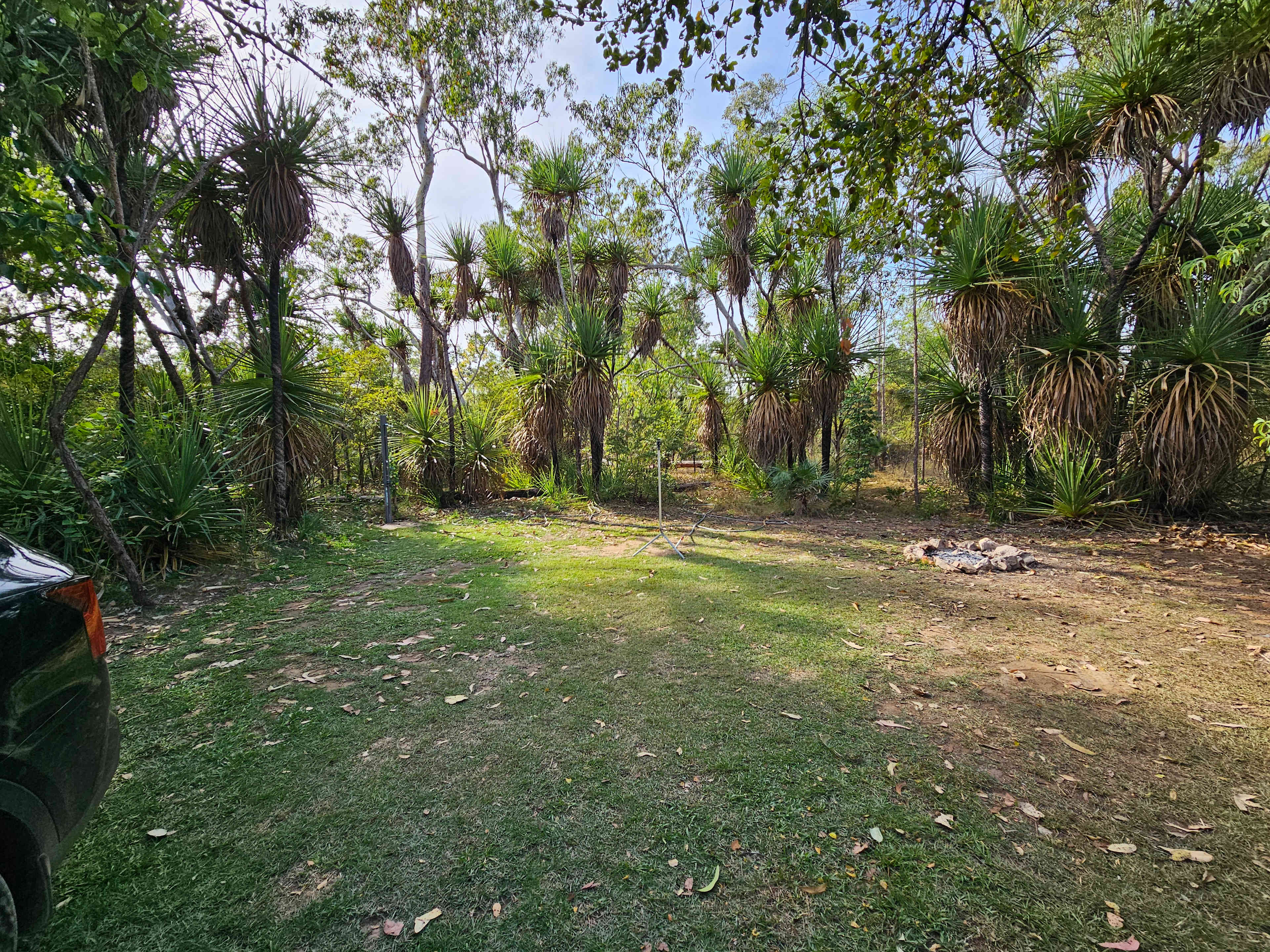 Middle Camp & Stay- Berry Springs