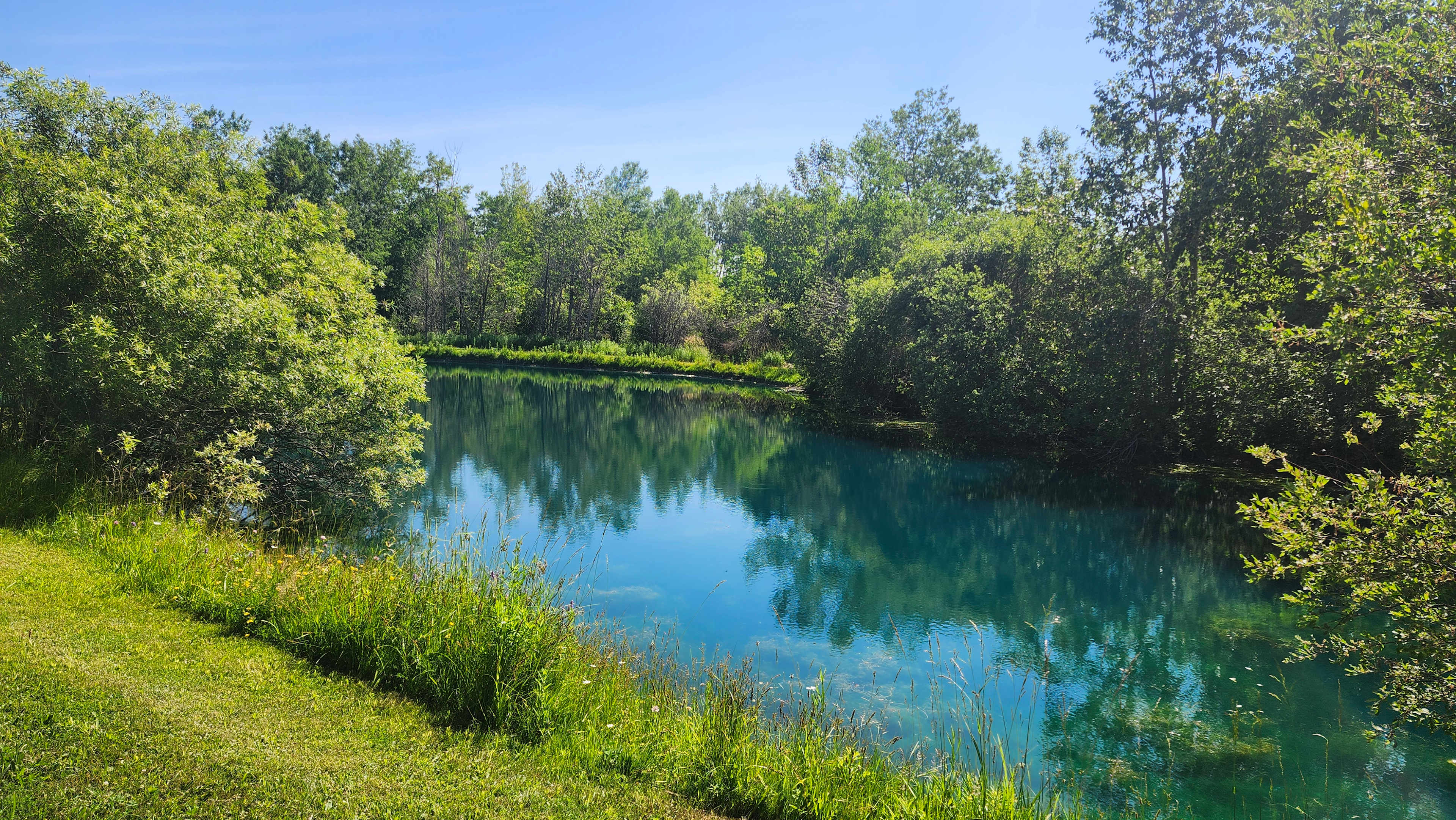 Enjoy the view from your site.  Site by the pond while you enjoy your morning.  Relax in the evening with the serene water. 