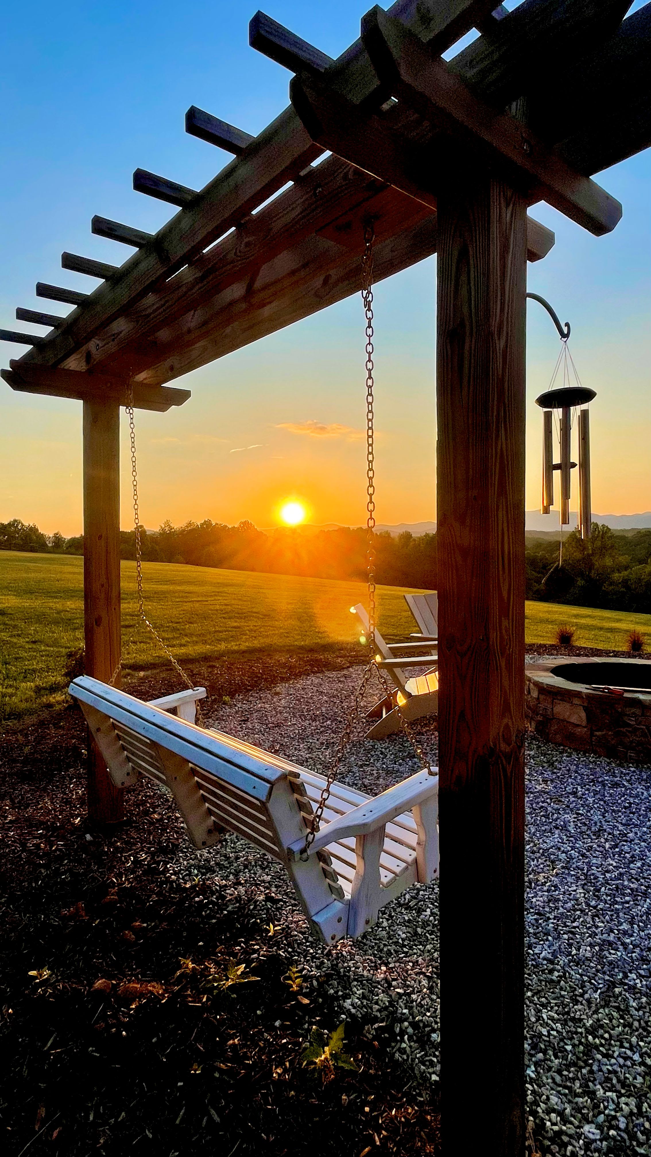 Mountain View Sip and Stay