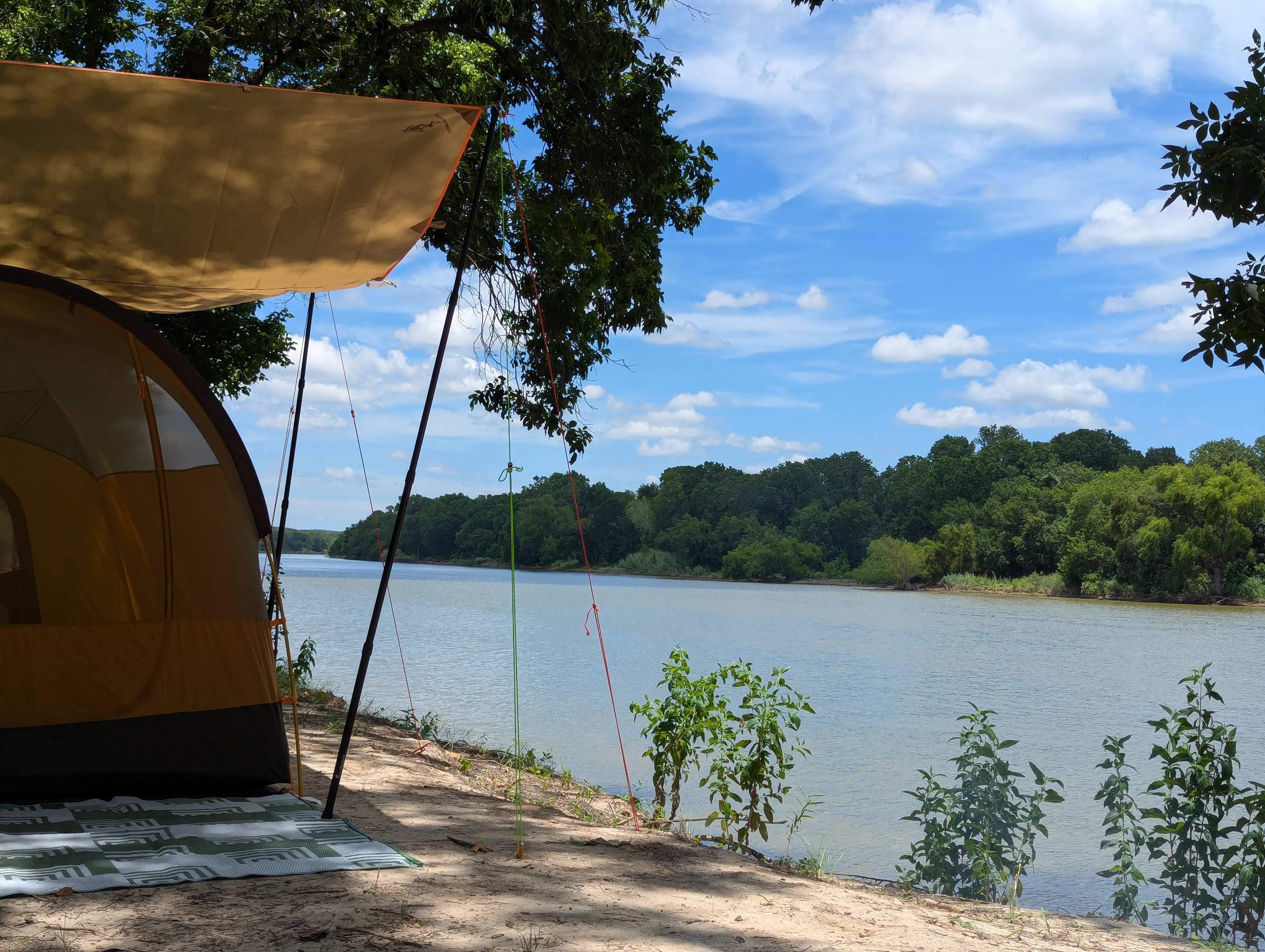 Bee Mountain River Resort