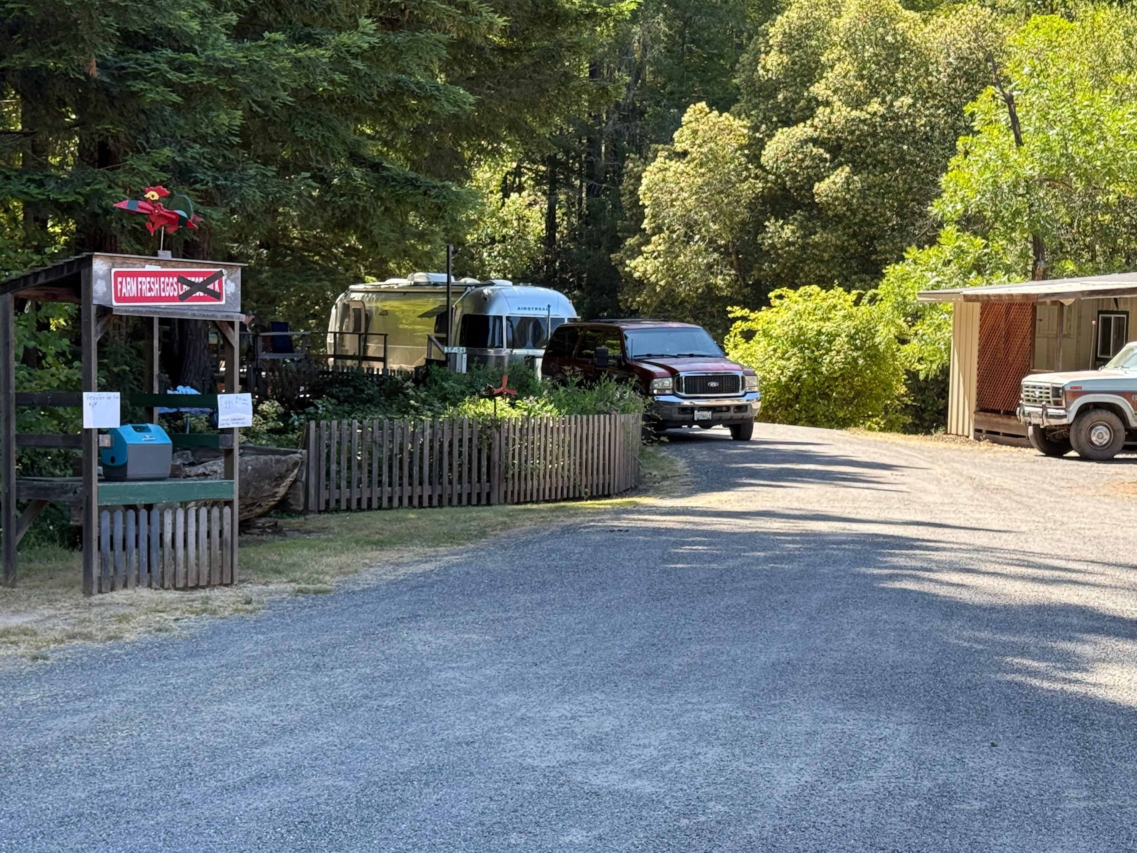 R.V Site Full Hookups/Hubcap Ranch