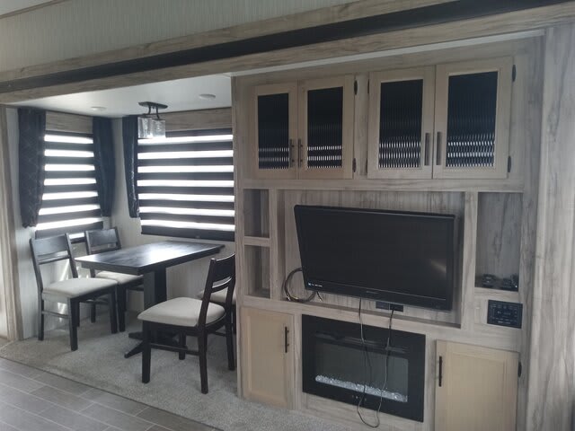 Whispering Creek Lodging & RV Resort