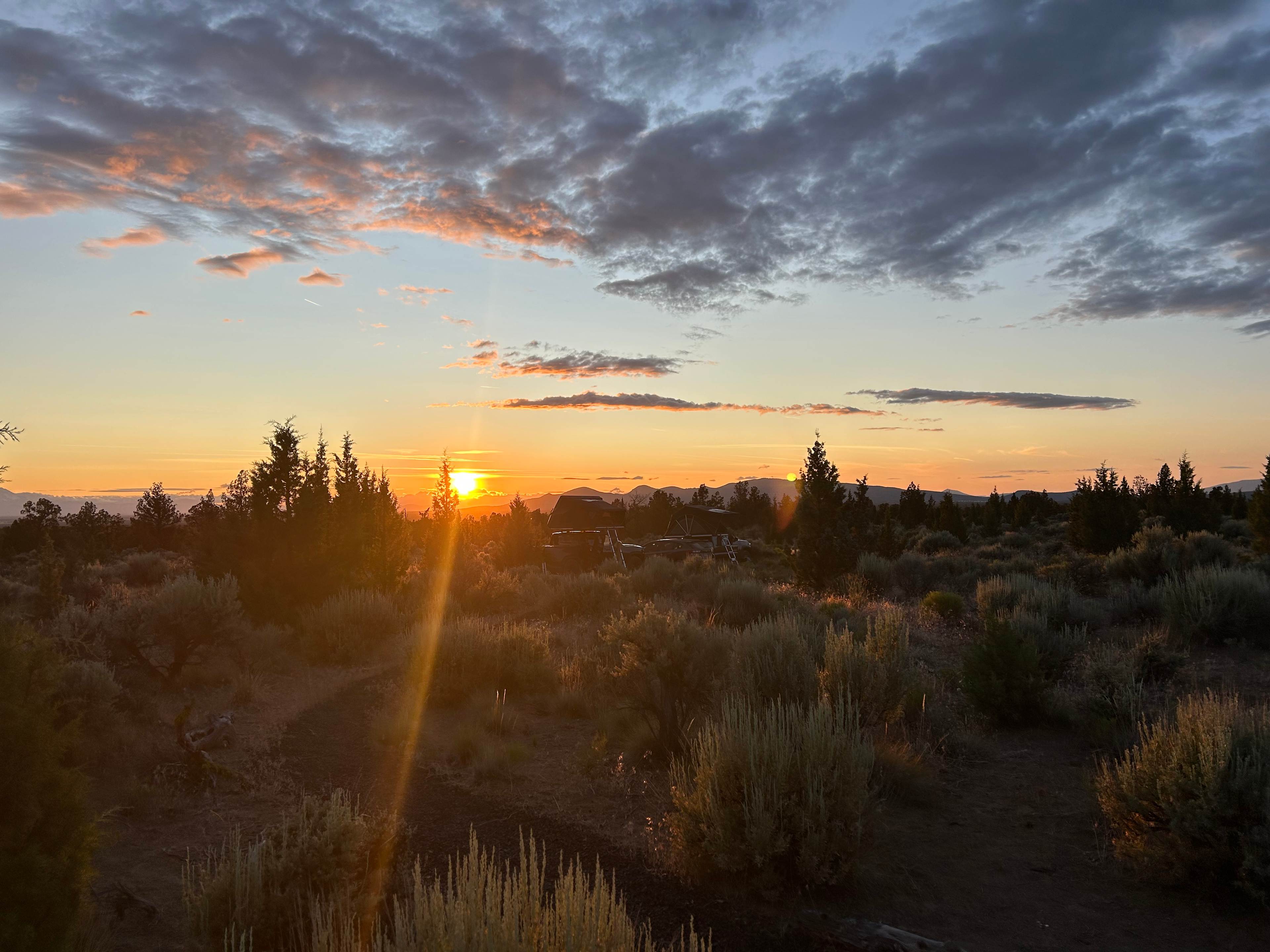 Sunset over the Cascades 