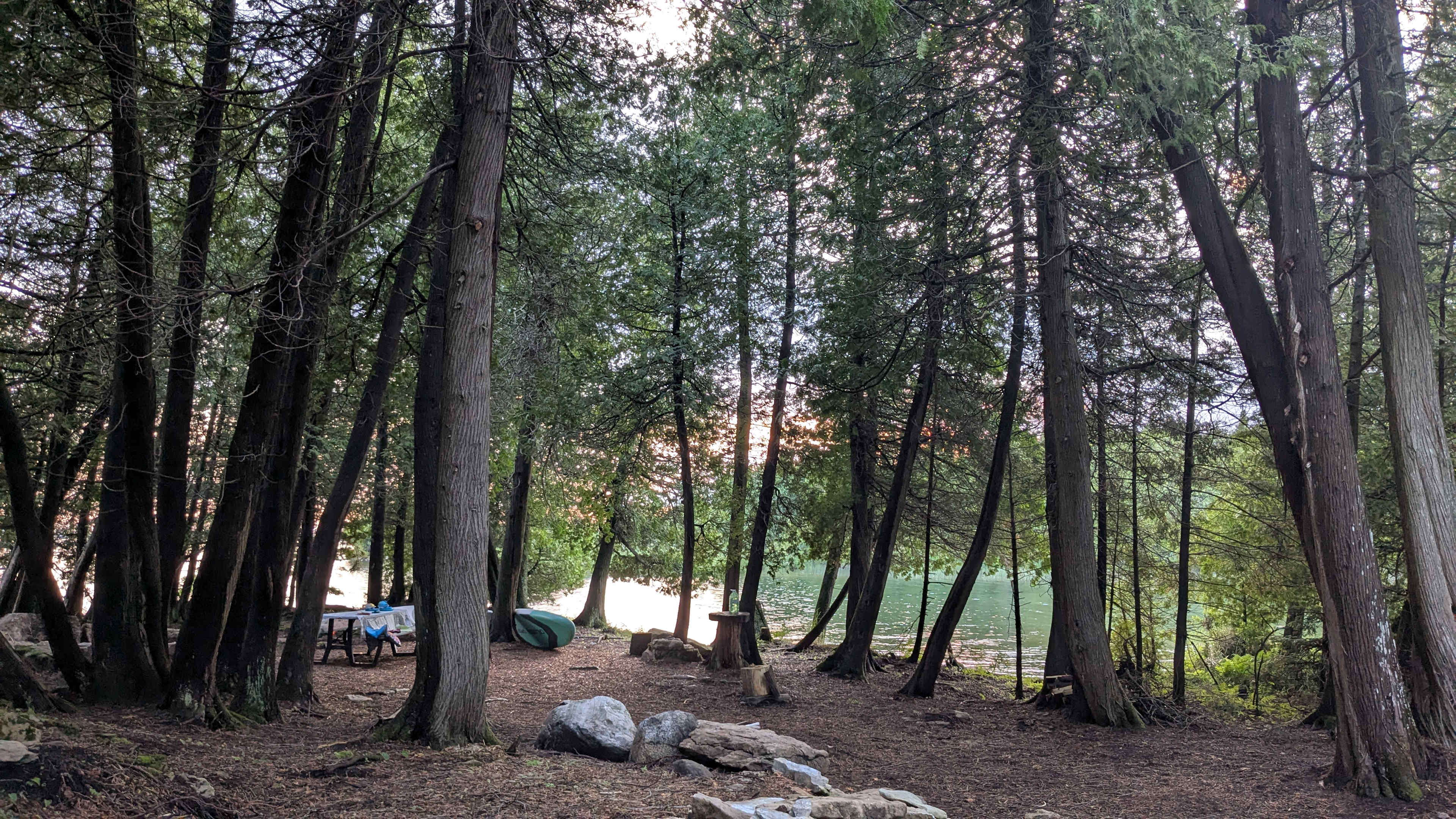 Lakepoint Lodging and Camping