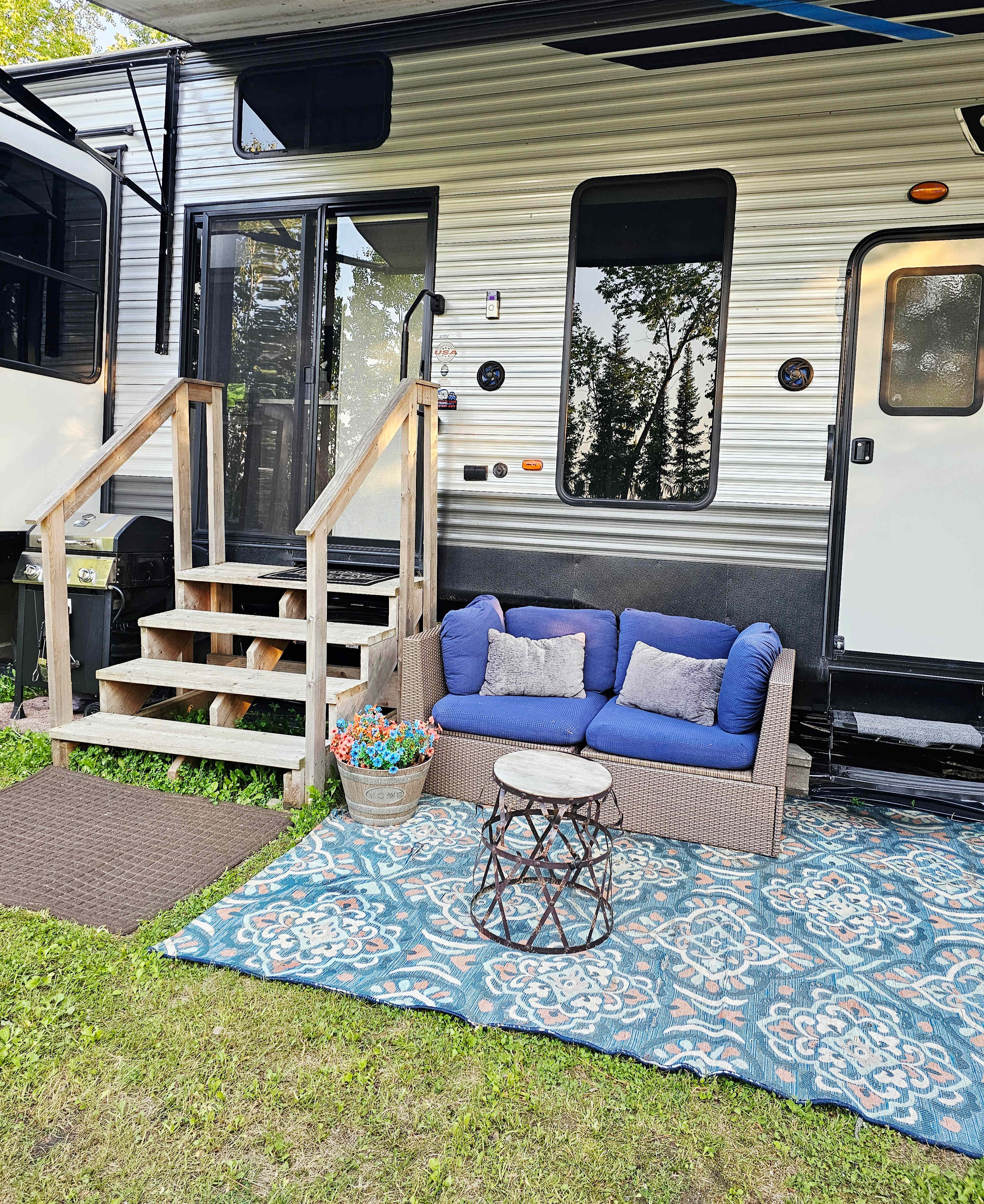Luxury Lakefront Glamper