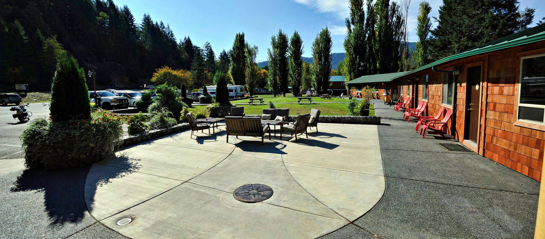 Cougar Lane Lodge & RV