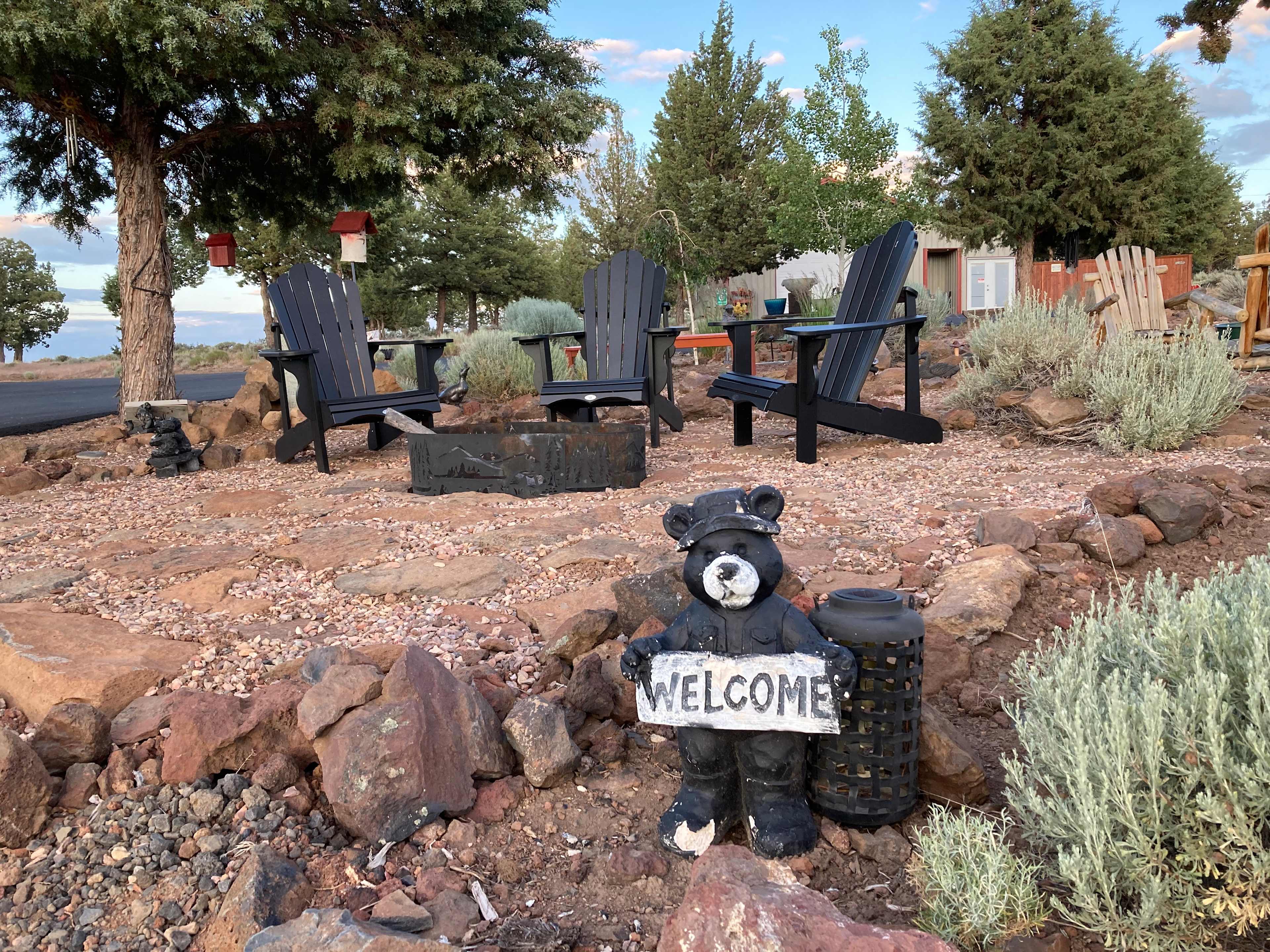 Yes, I felt very welcome here. Great place to enjoy!